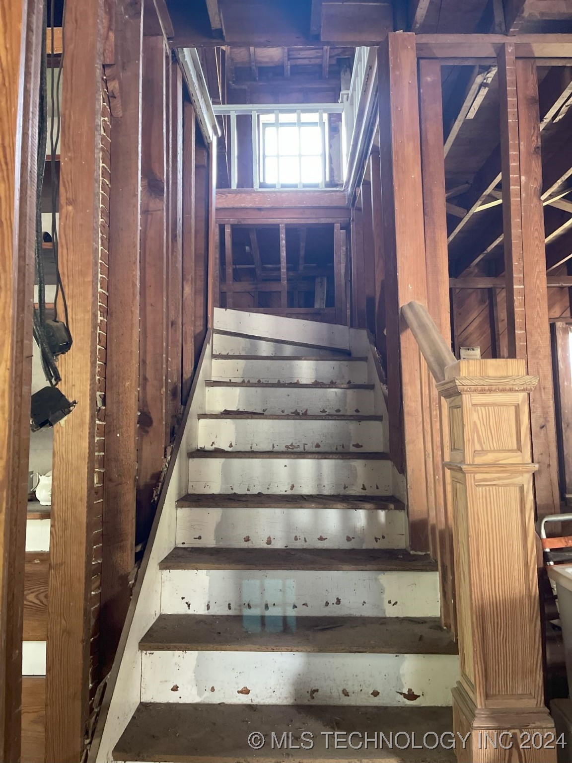 193 N Cedar Avenue Property Photo 12