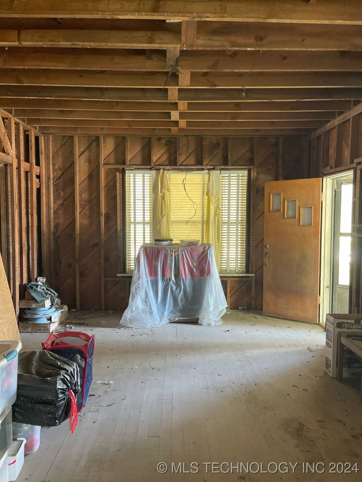 193 N Cedar Avenue Property Photo 13
