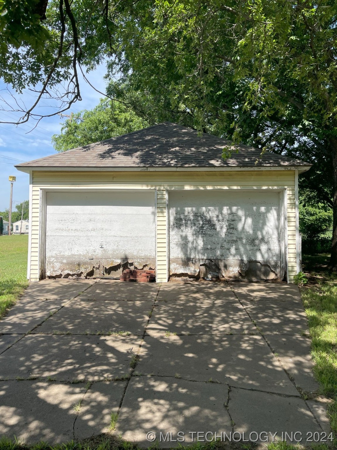 193 N Cedar Avenue Property Photo 22