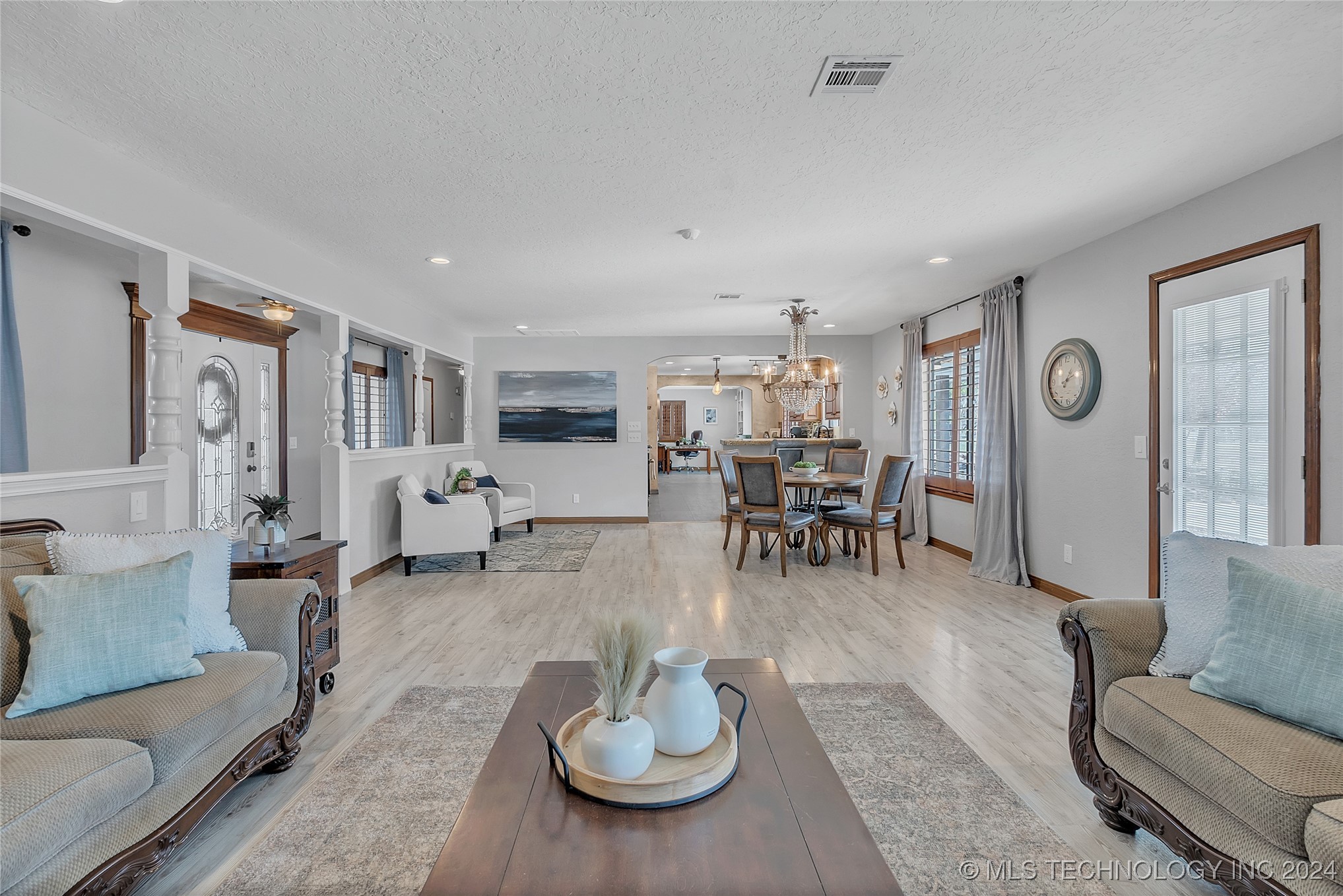14802 E 64 Highway S Property Photo 10