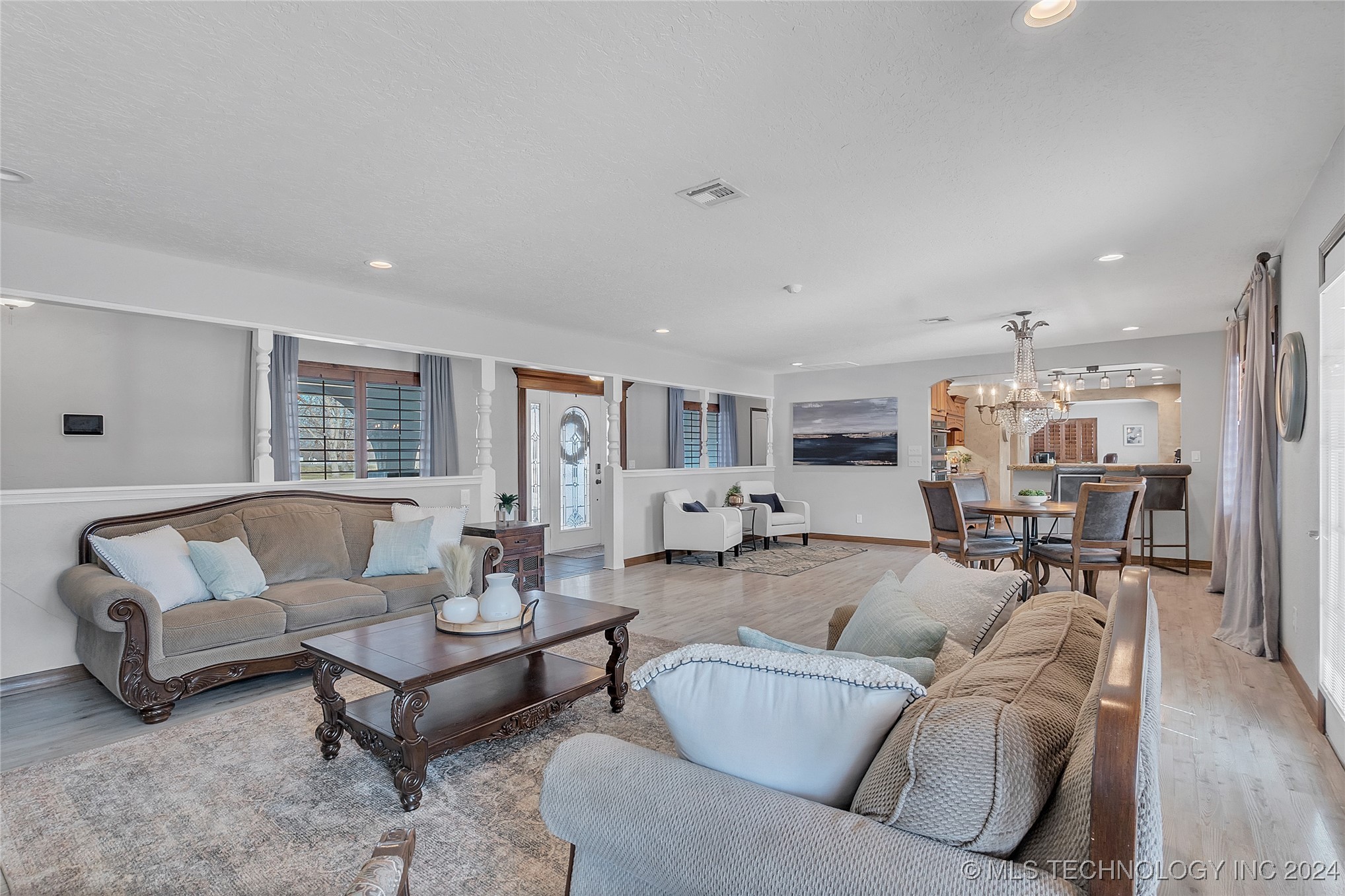 14802 E 64 Highway S Property Photo 12