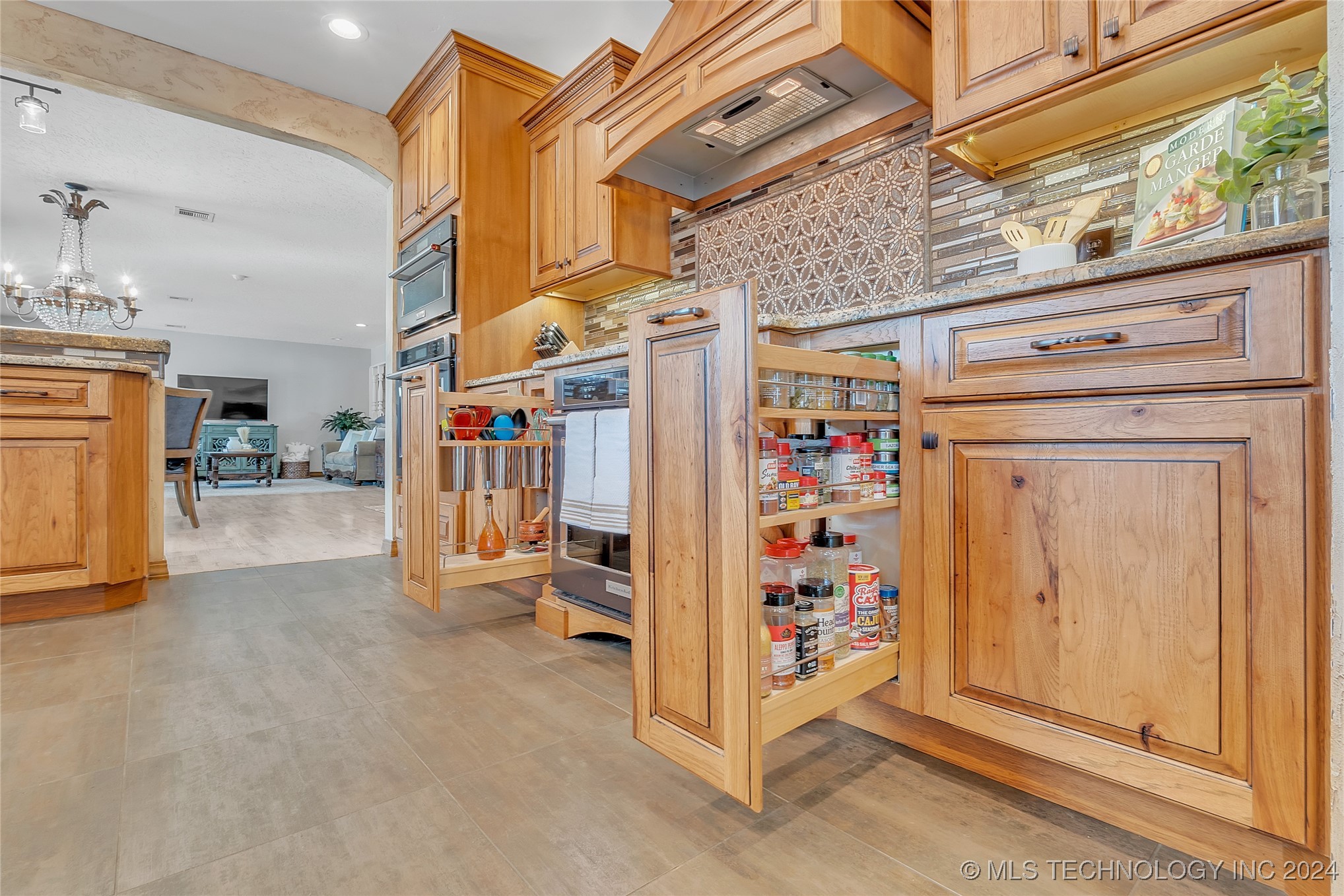 14802 E 64 Highway S Property Photo 20