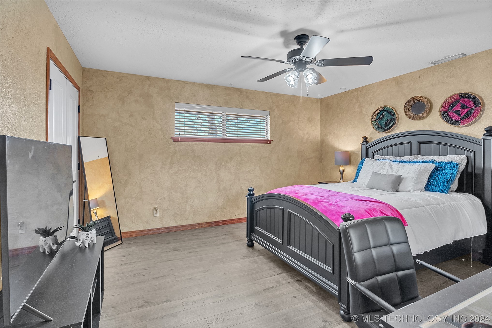 14802 E 64 Highway S Property Photo 40