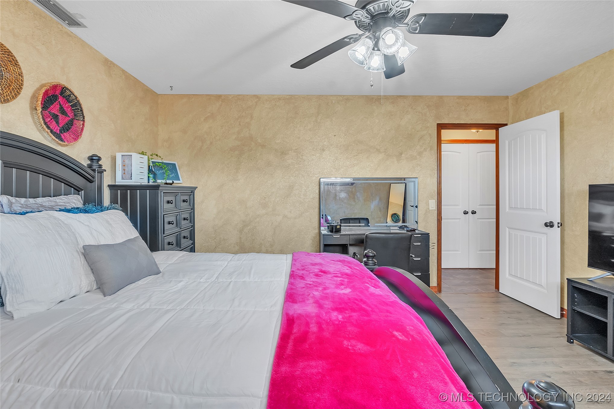 14802 E 64 Highway S Property Photo 41