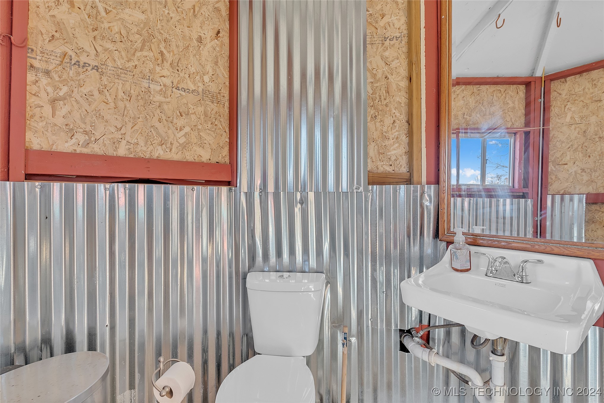14802 E 64 Highway S Property Photo 51