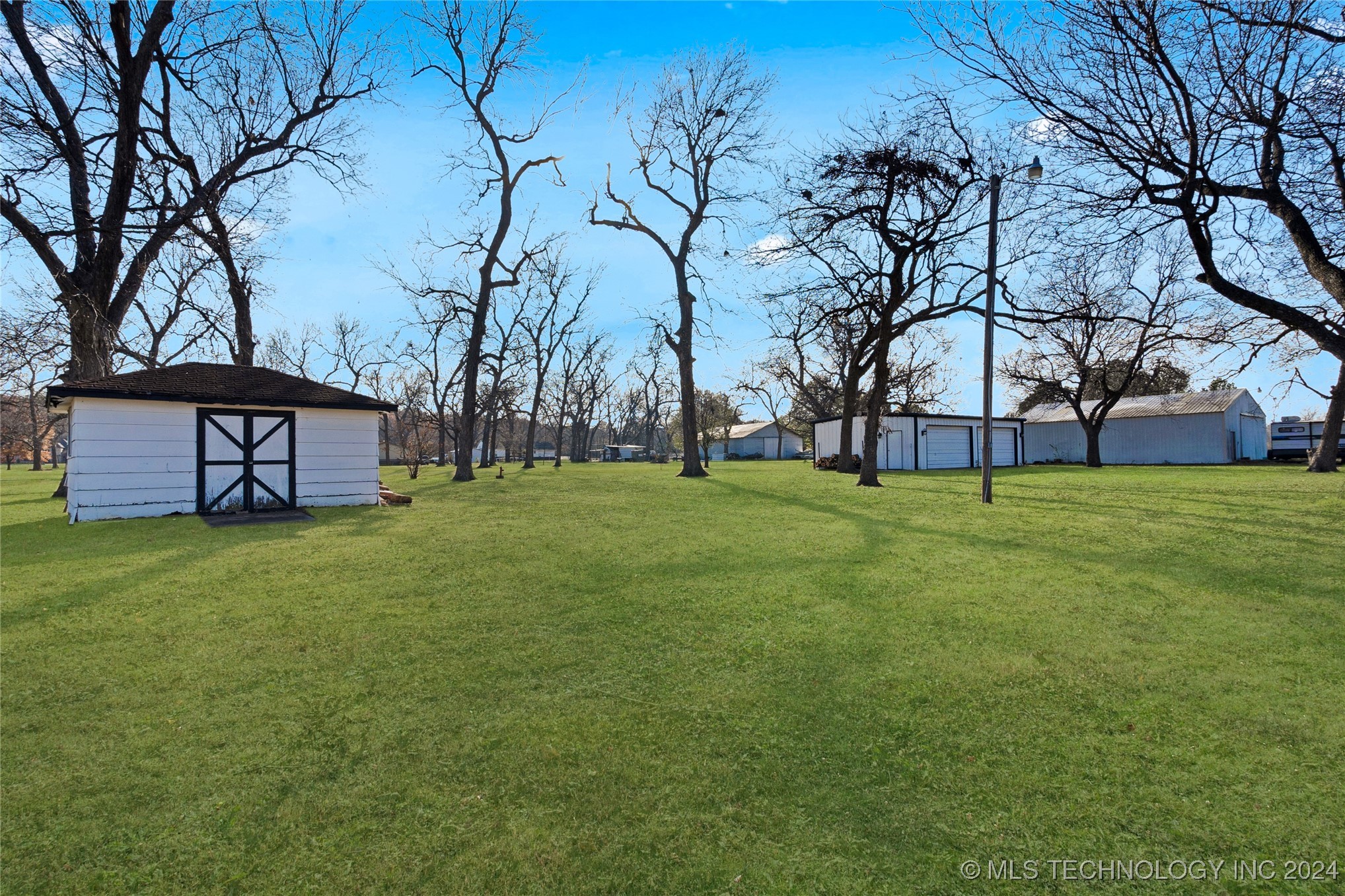 14802 E 64 Highway S Property Photo 52