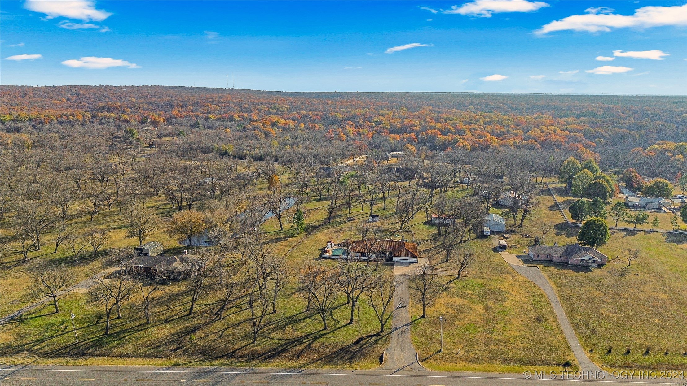 14802 E 64 Highway S Property Photo 58