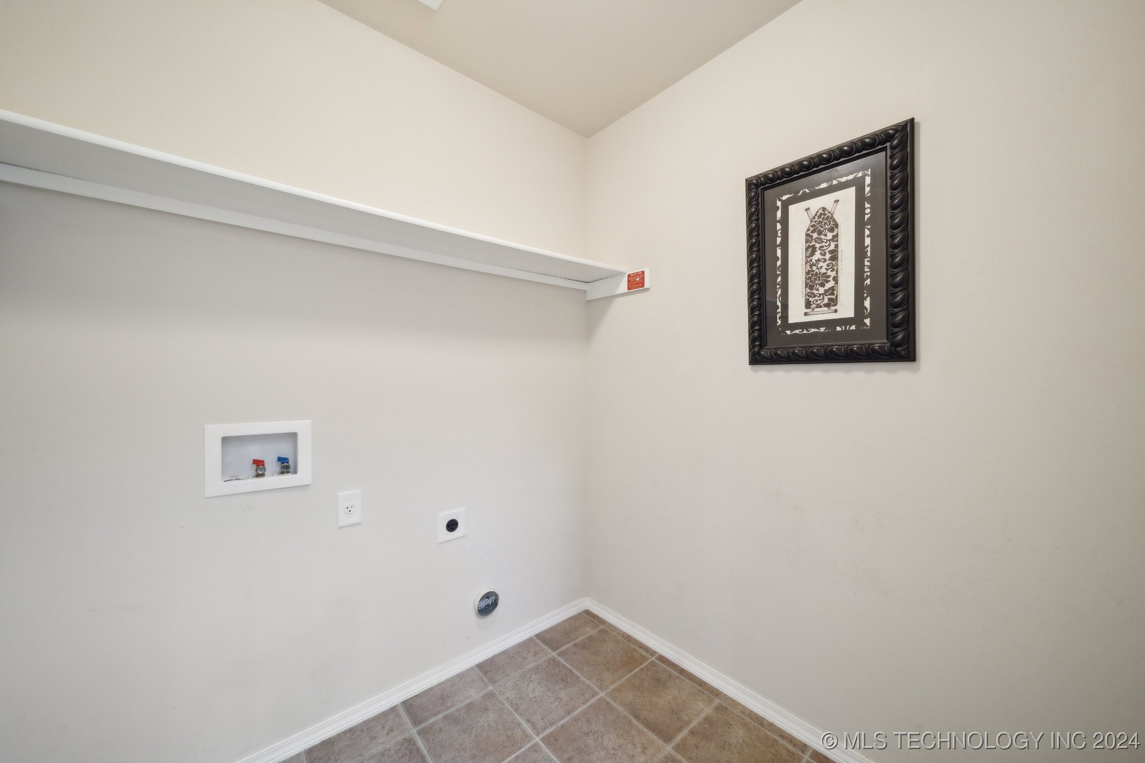 2708 W Imperial Street Property Photo 20