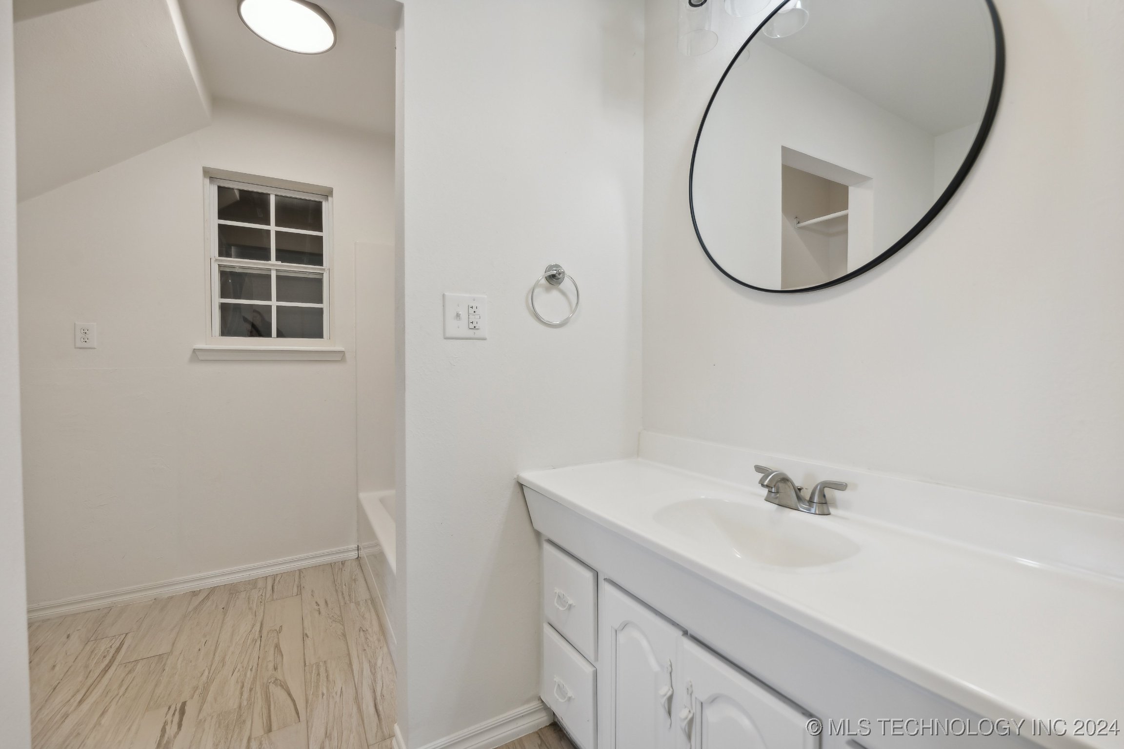 13368 W 81st Street S Property Photo 14