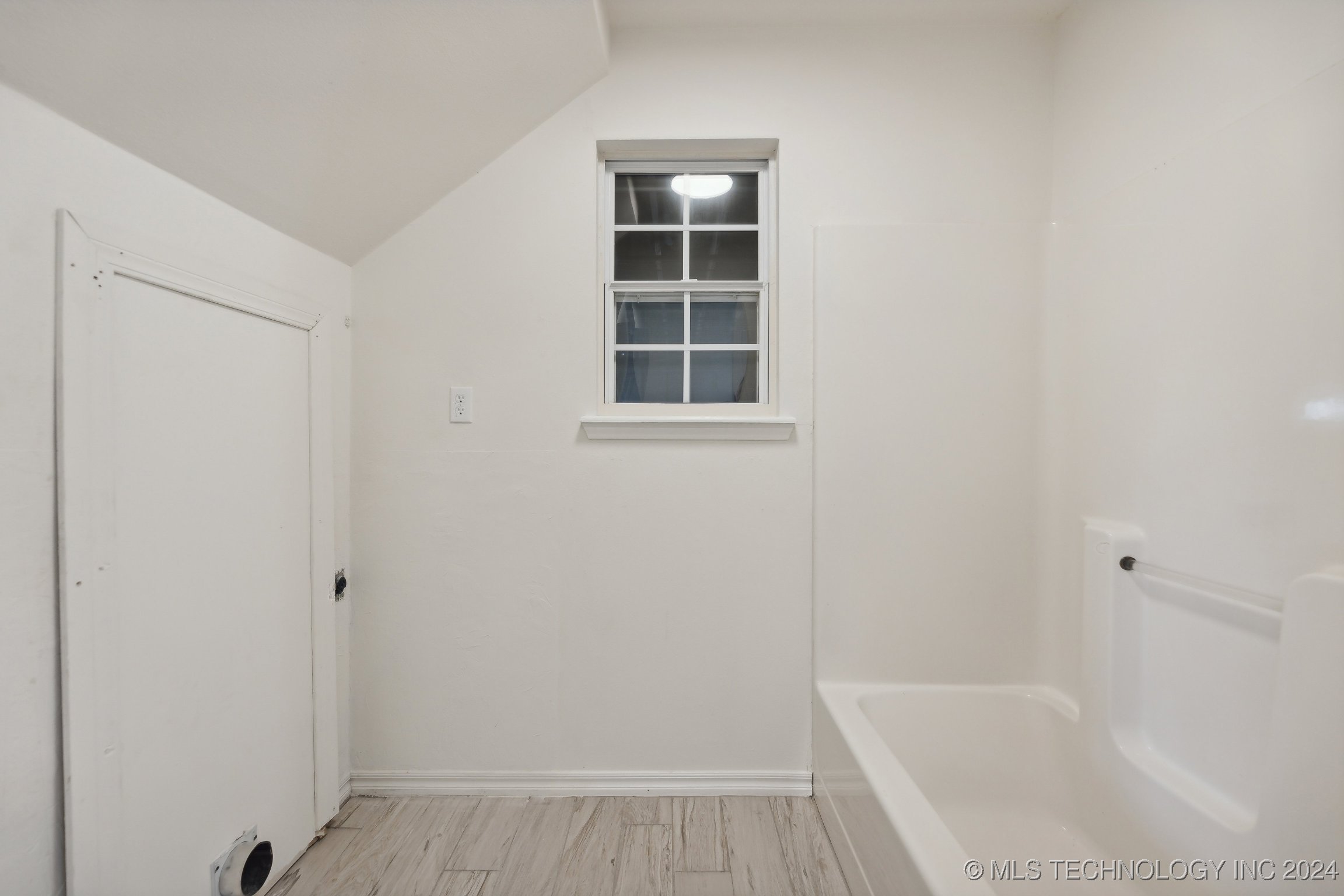 13368 W 81st Street S Property Photo 15