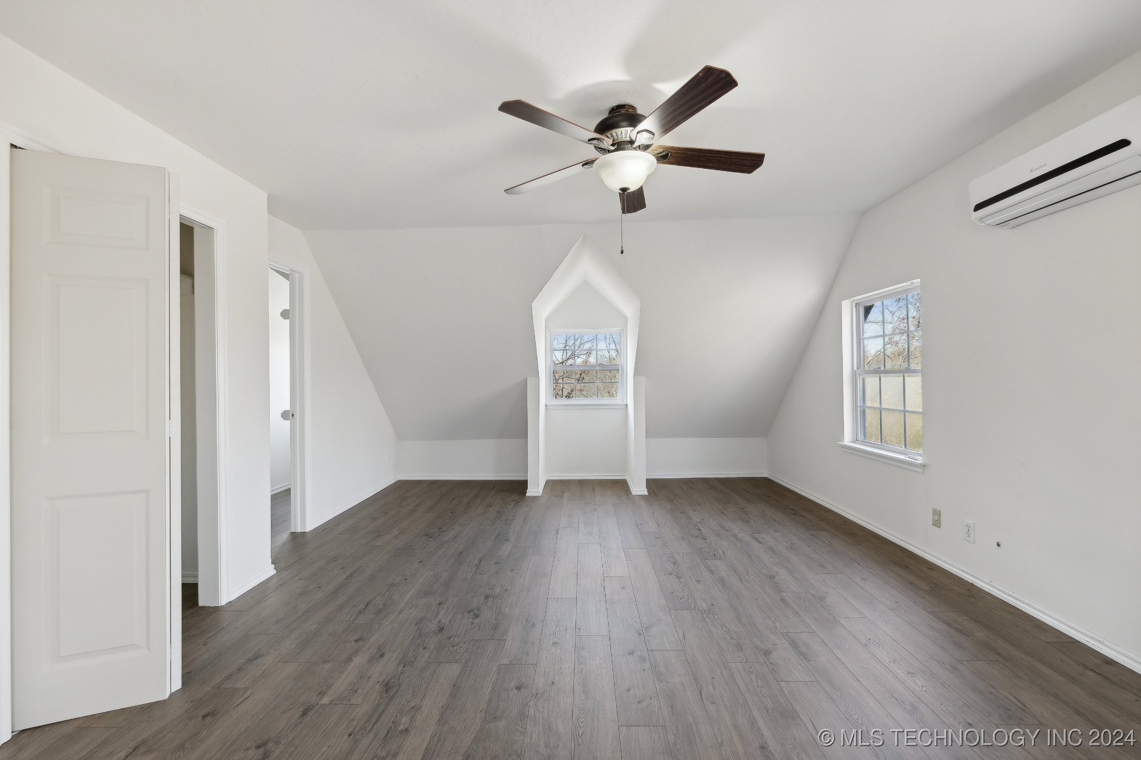 13368 W 81st Street S Property Photo 18