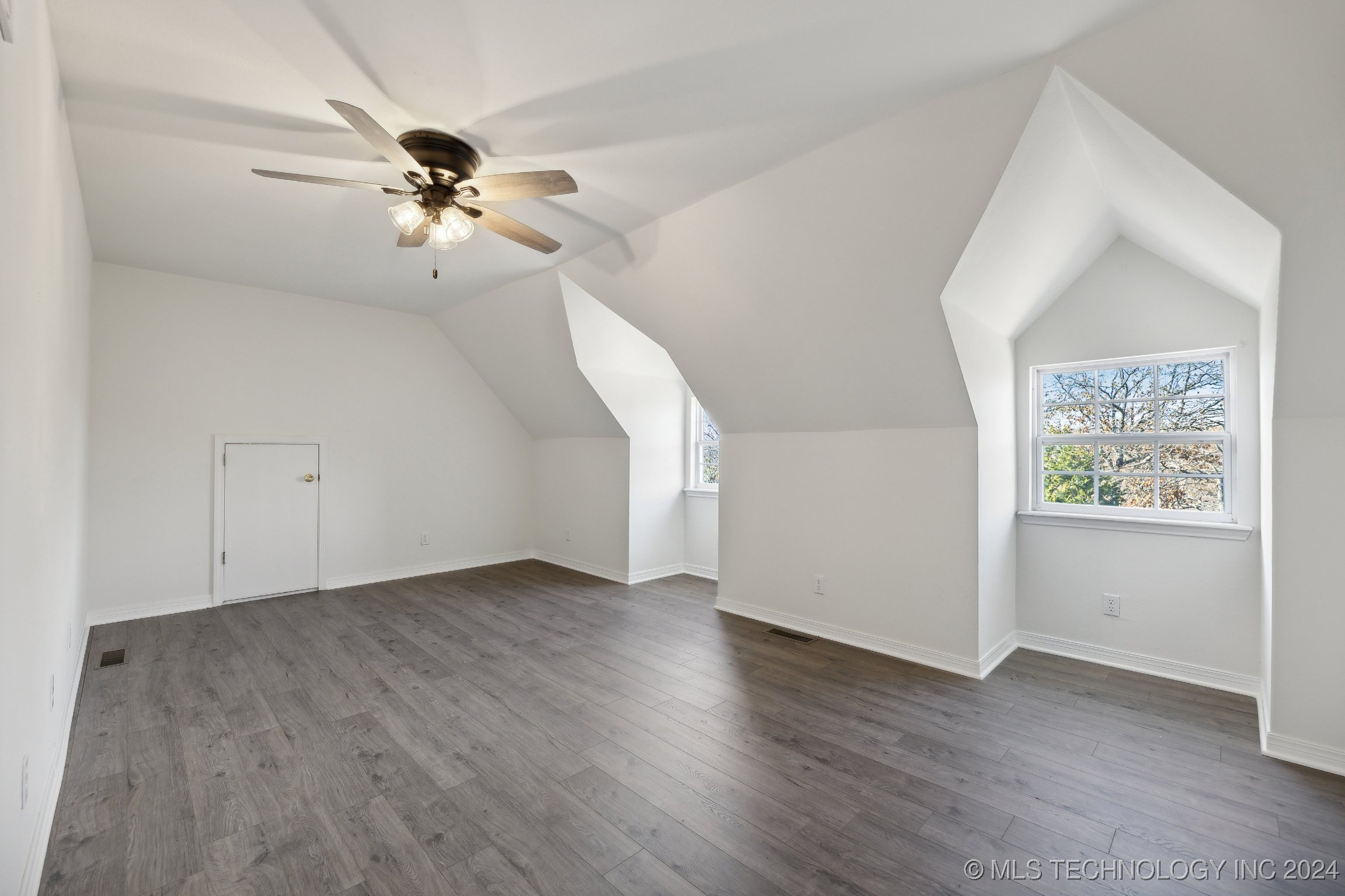 13368 W 81st Street S Property Photo 23