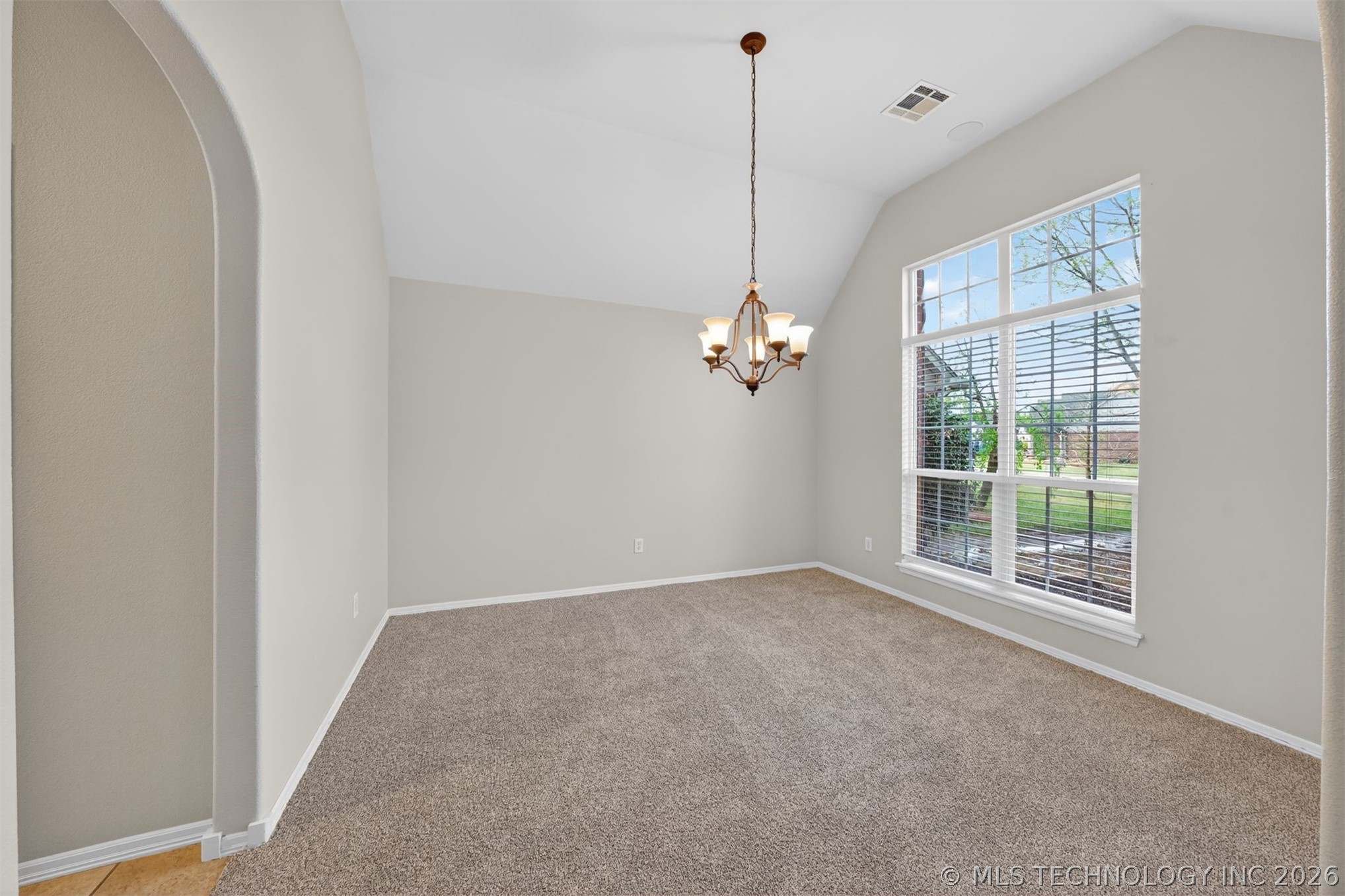 11717 S Vine Place W Property Photo 4