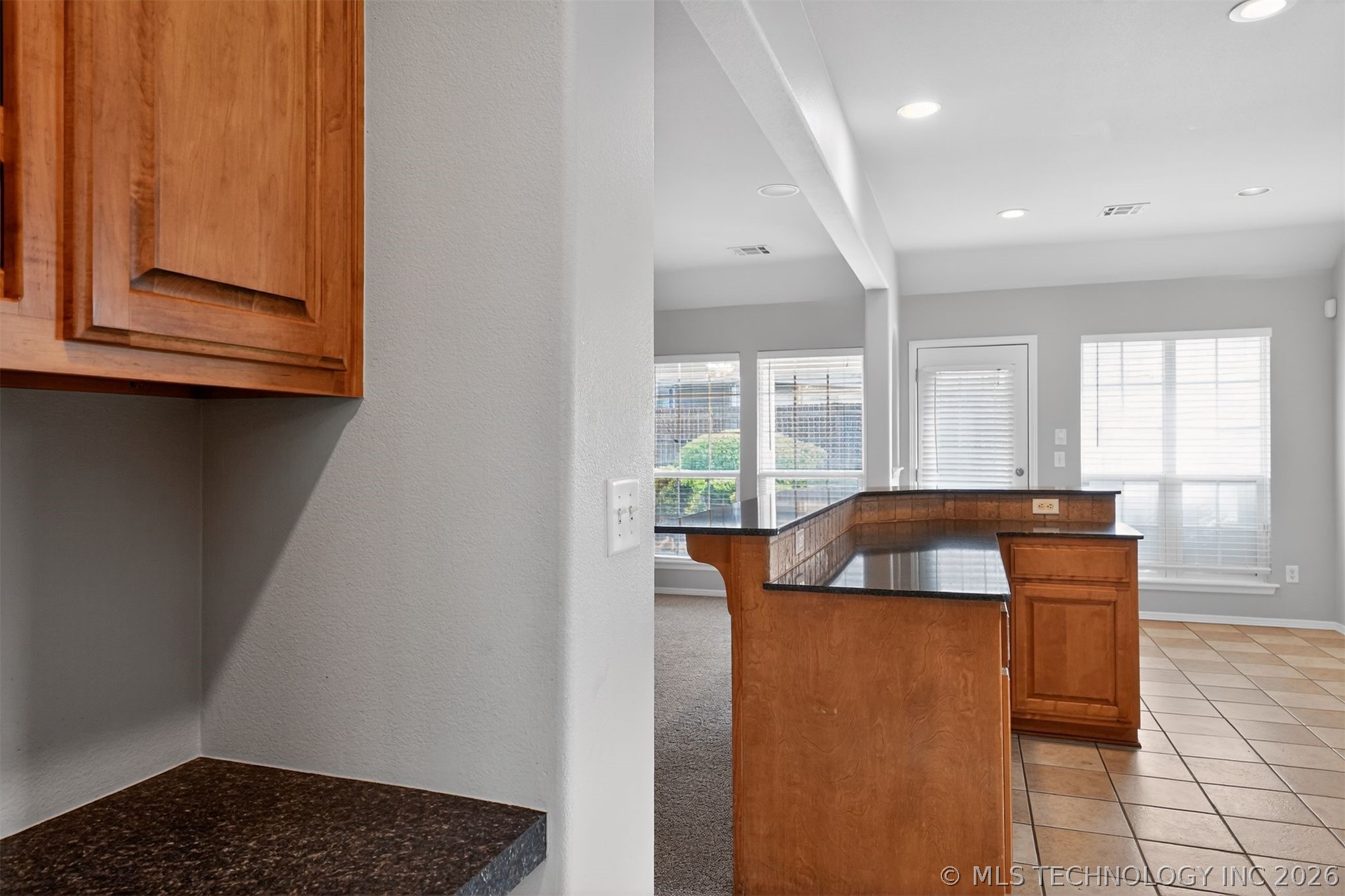 11717 S Vine Place W Property Photo 15