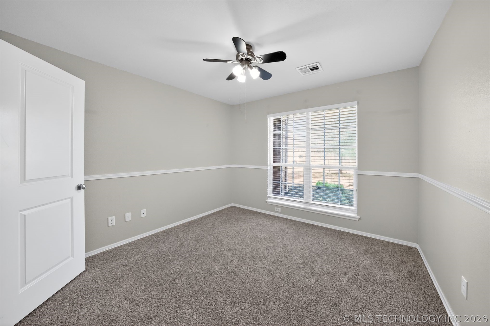 11717 S Vine Place W Property Photo 24