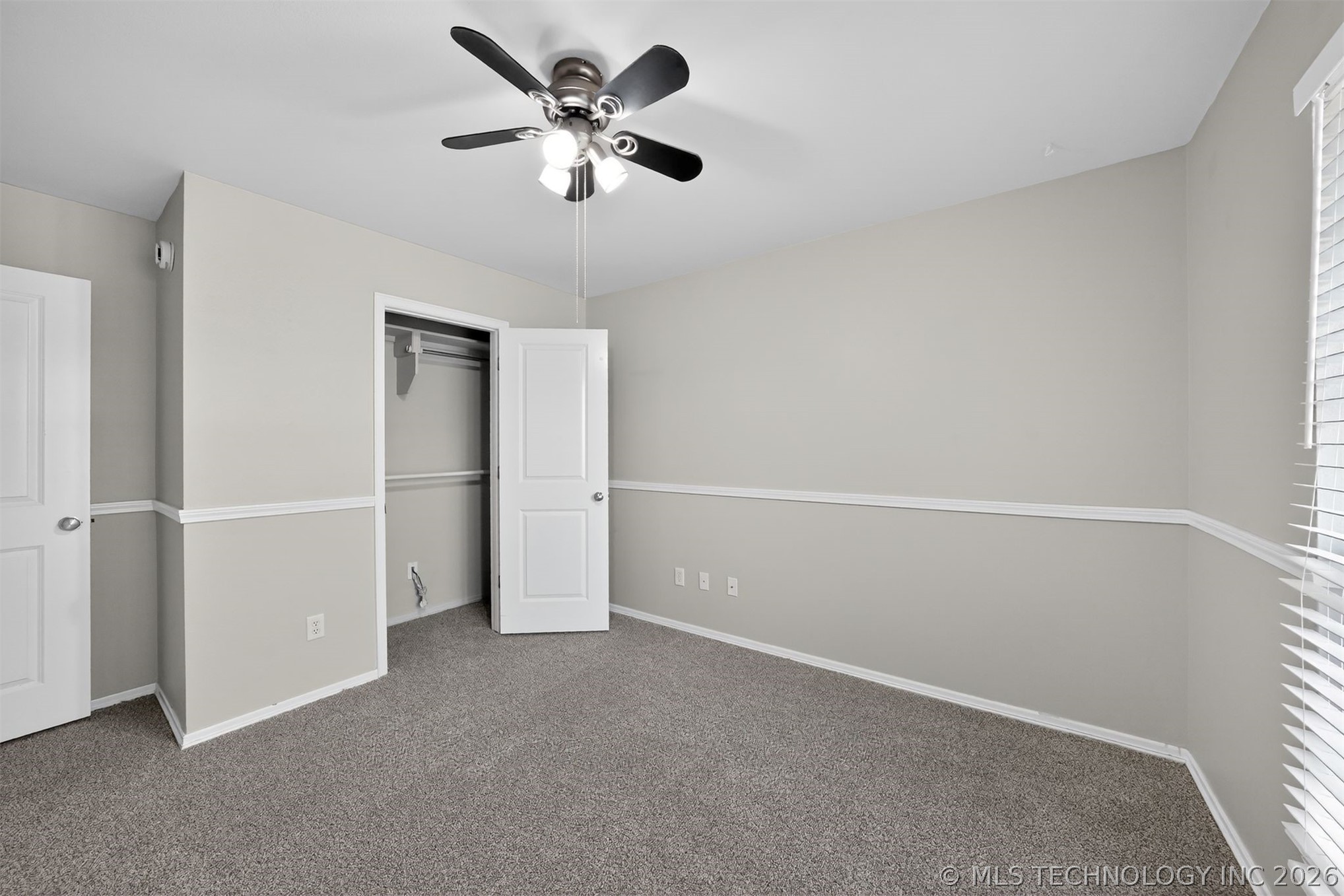 11717 S Vine Place W Property Photo 25