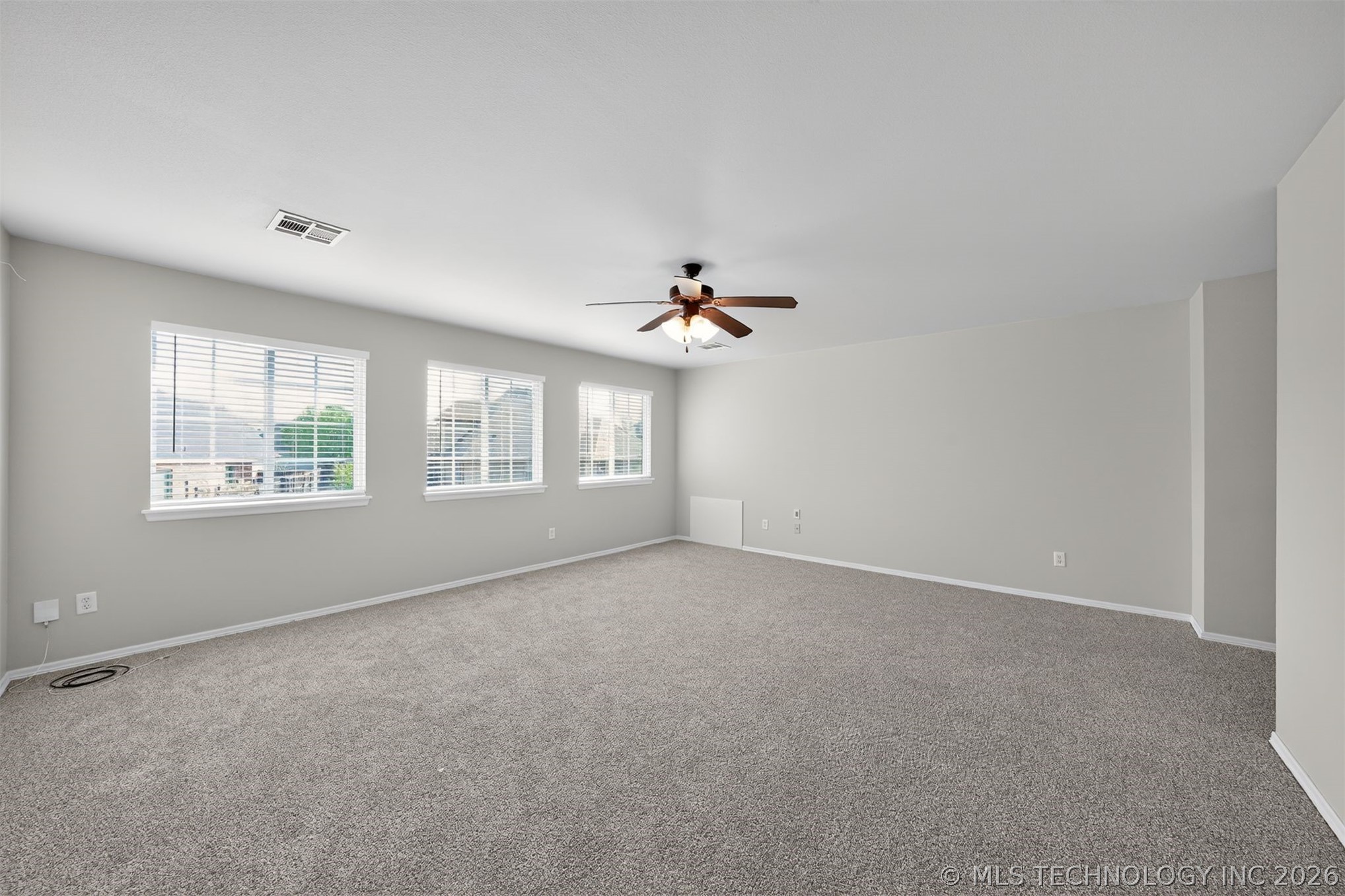 11717 S Vine Place W Property Photo 32
