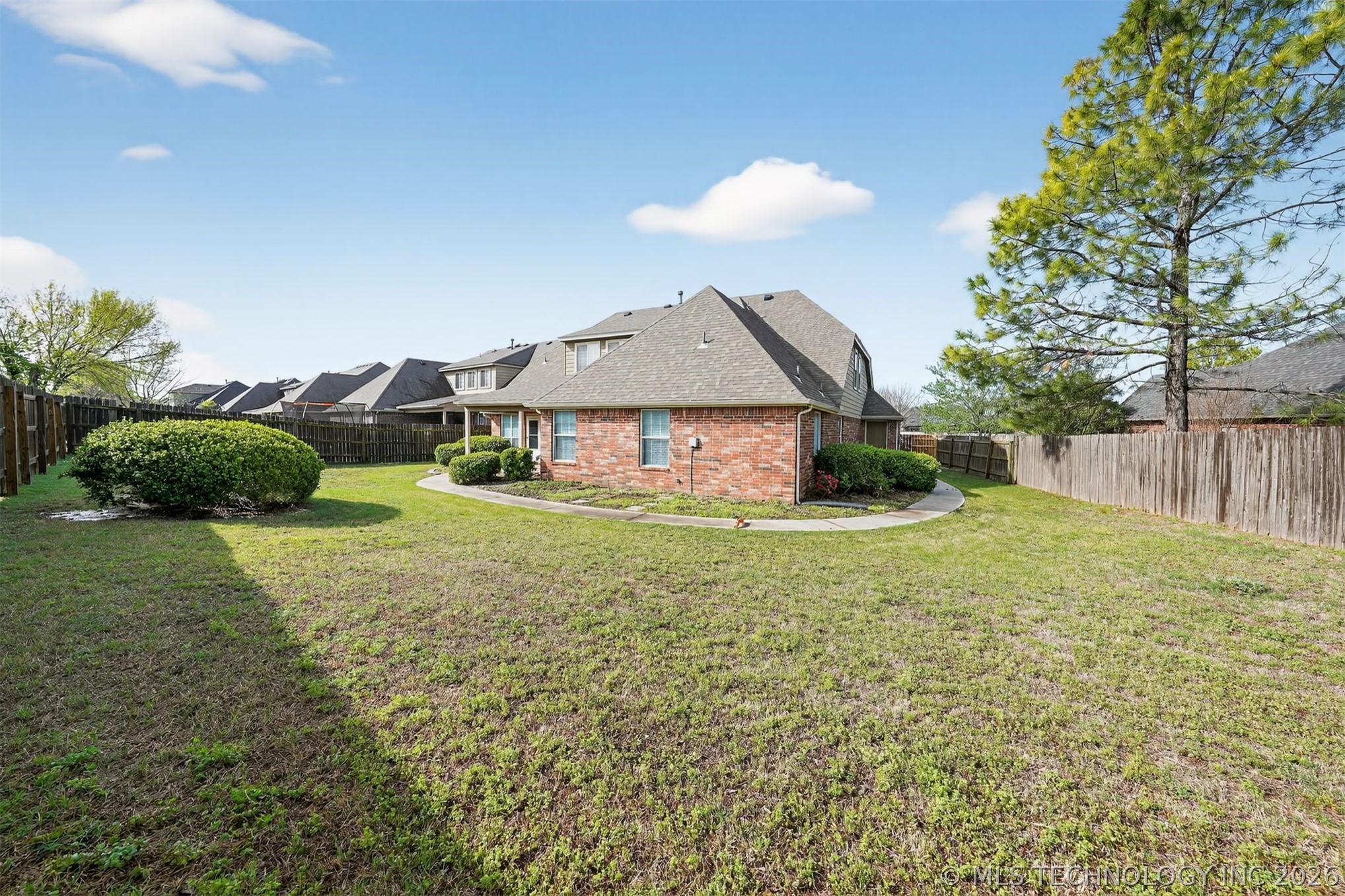 11717 S Vine Place W Property Photo 35