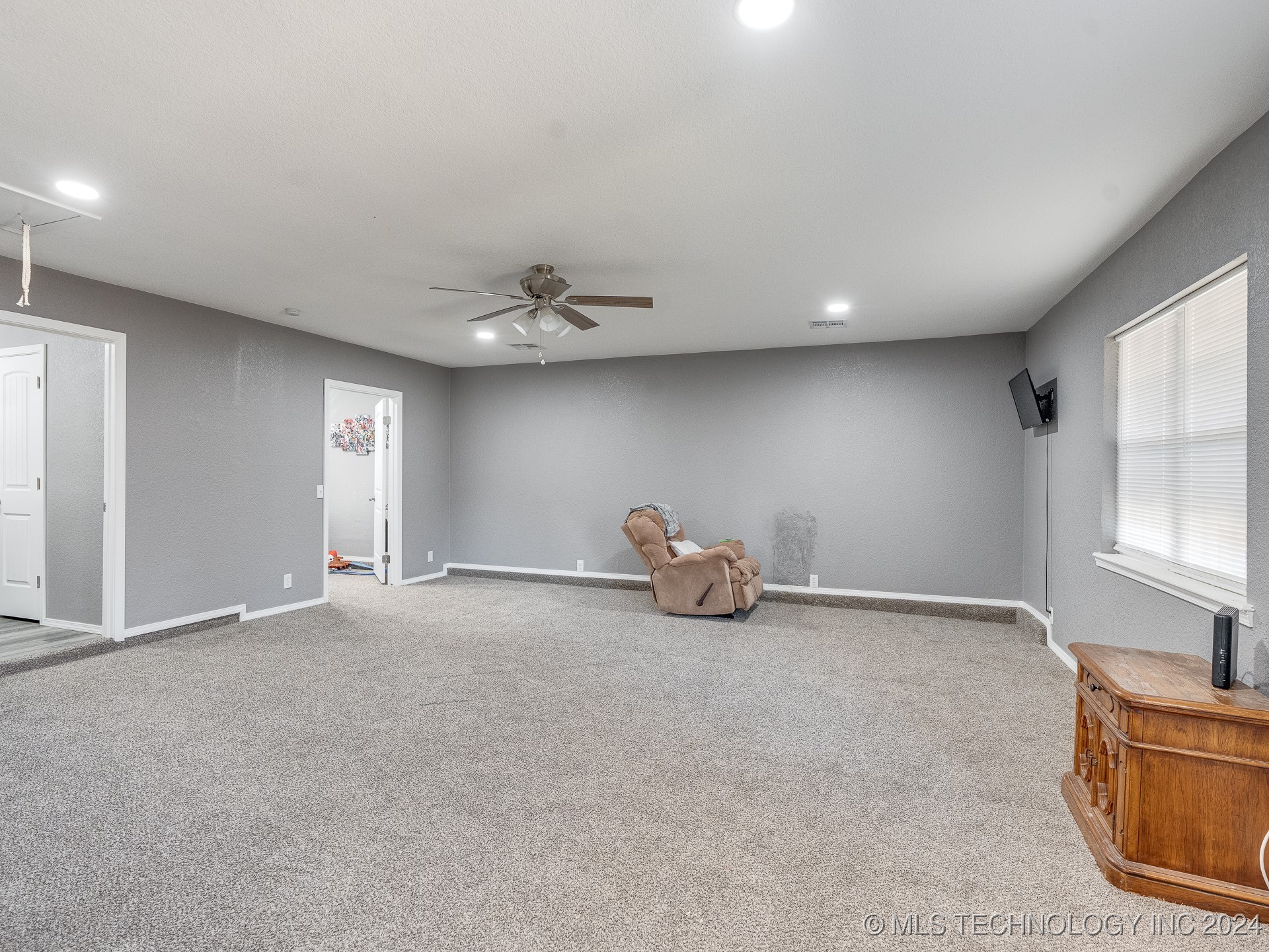 24073 N County Road 3292 Road Property Photo 20