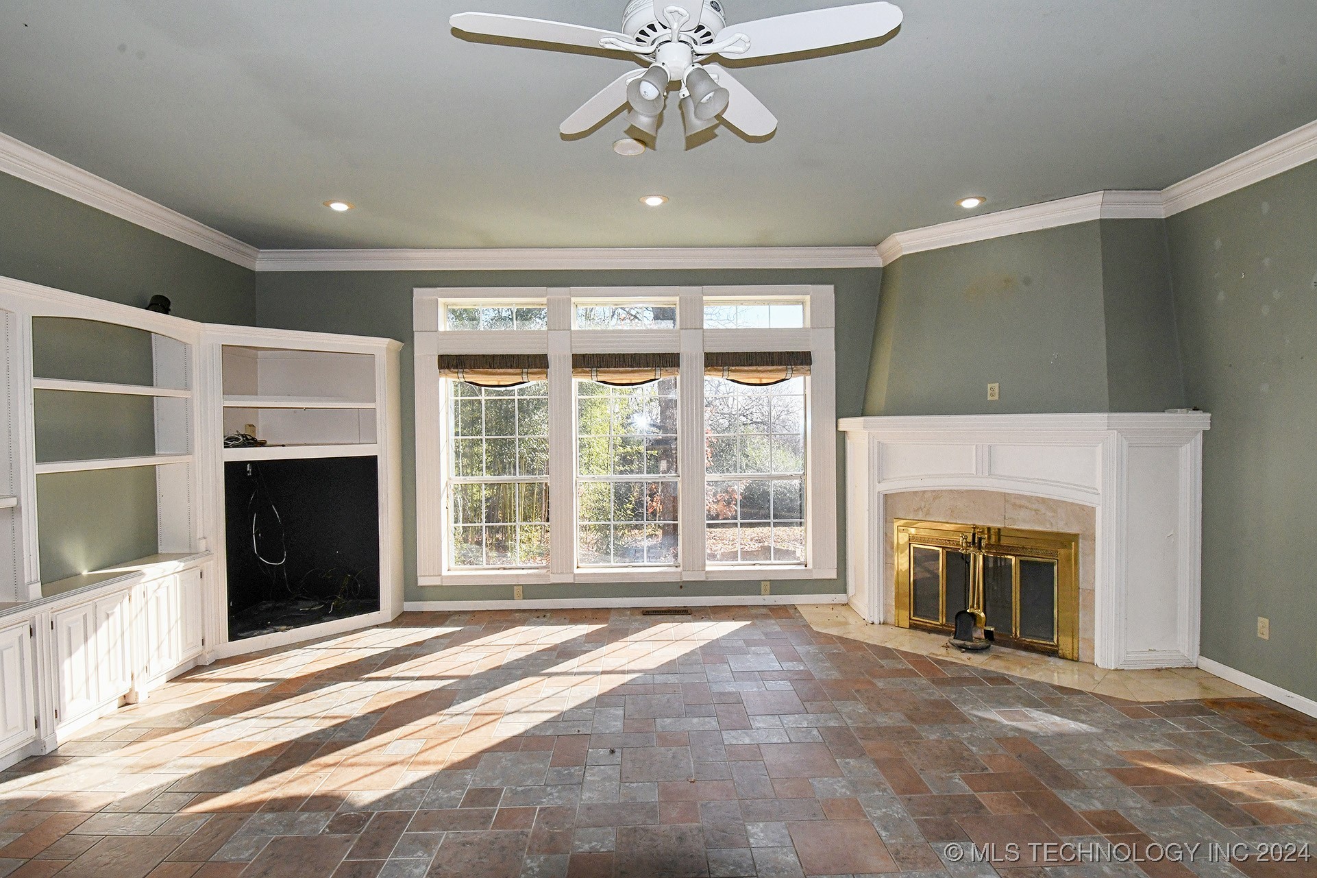 400 E Taylor Drive Property Photo 16