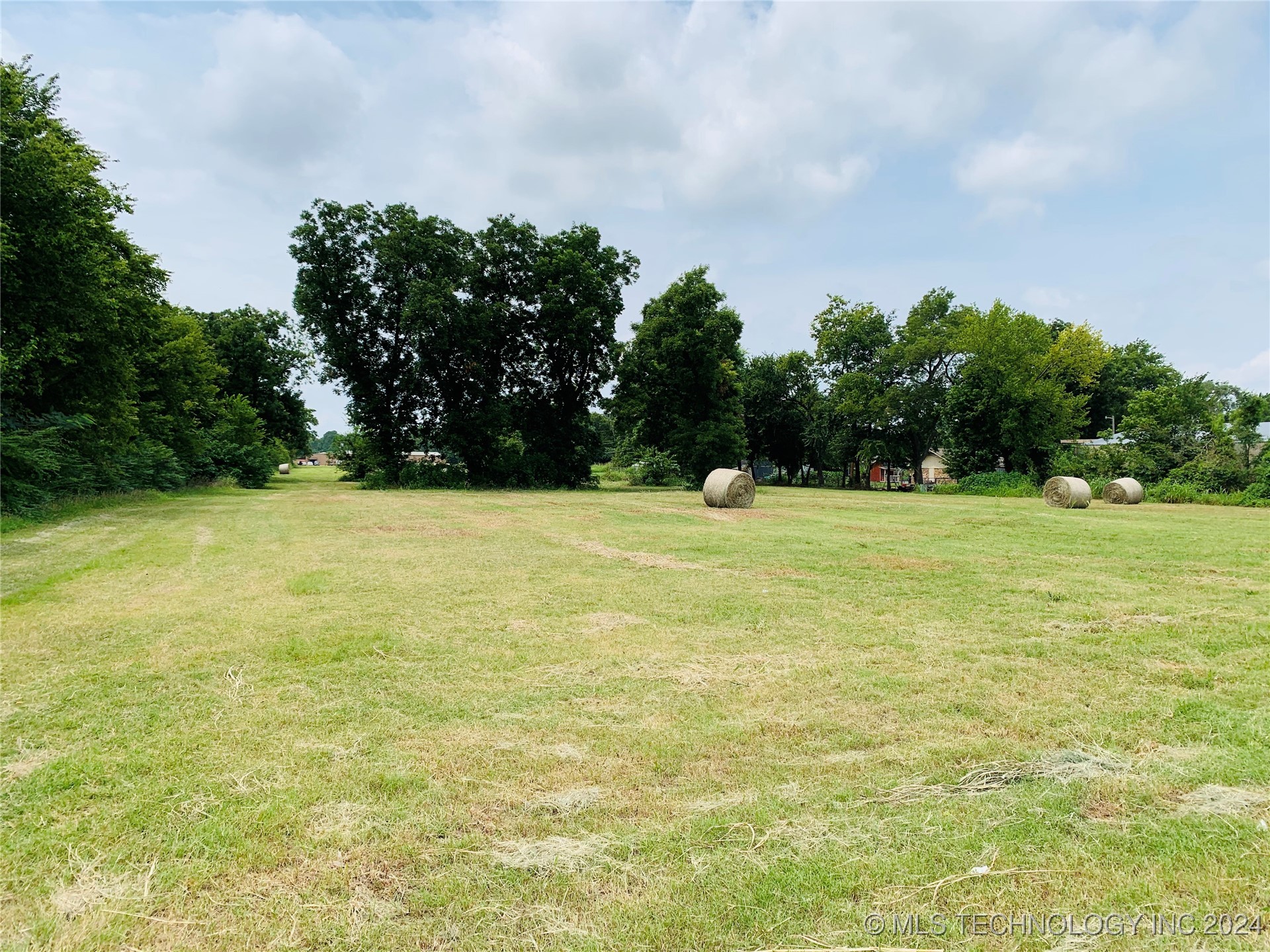 S Memorial Drive Property Photo
