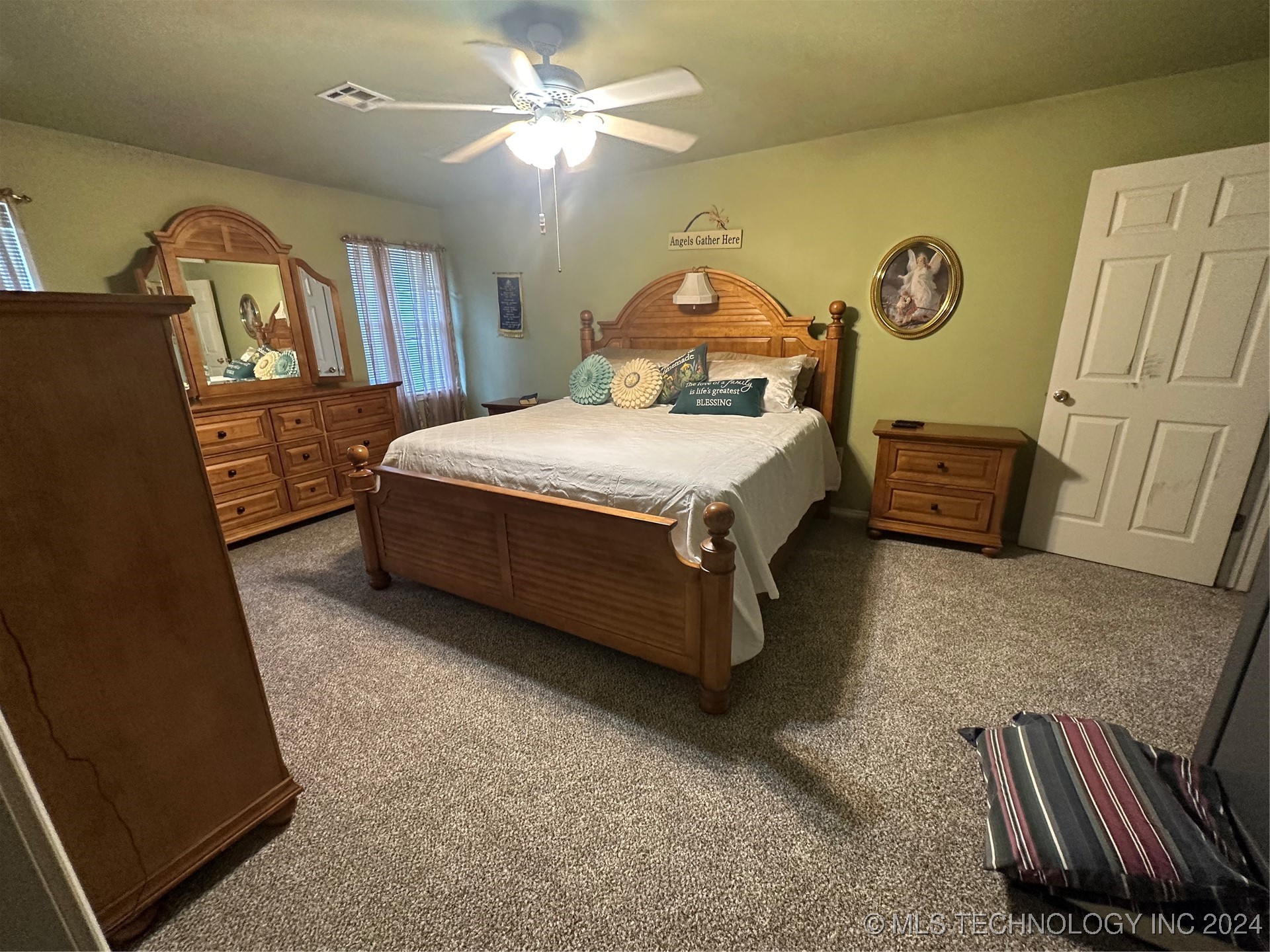 405362 E 1235 Property Photo 27