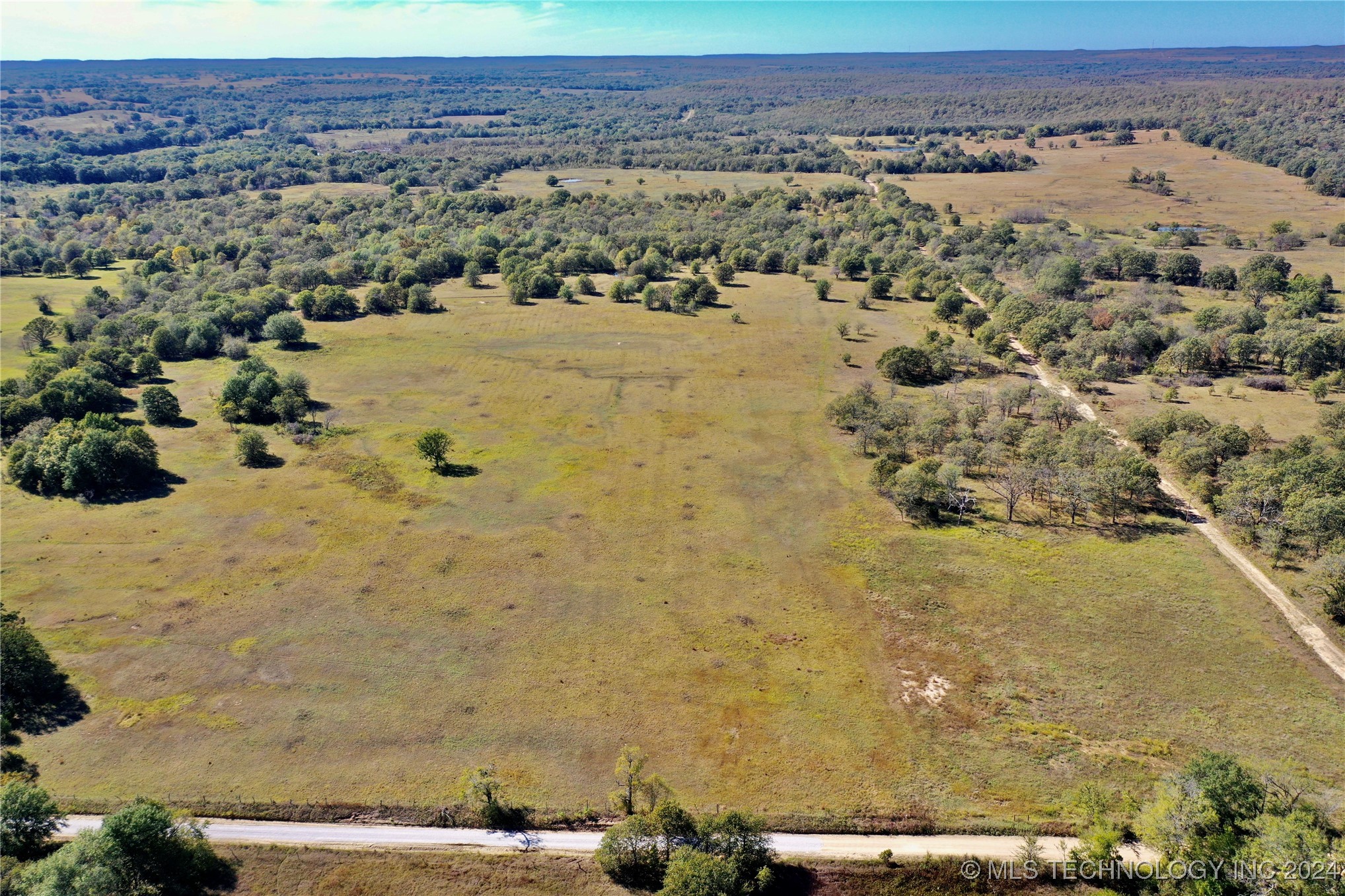 405362 E 1235 Property Photo 42