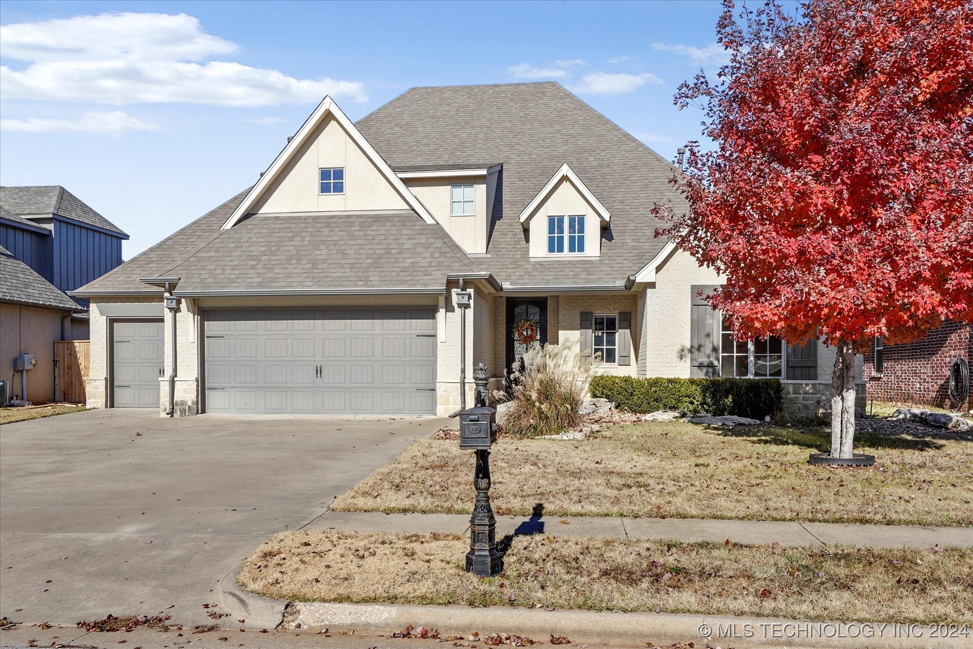 6911 E 125th Place S Property Photo 1