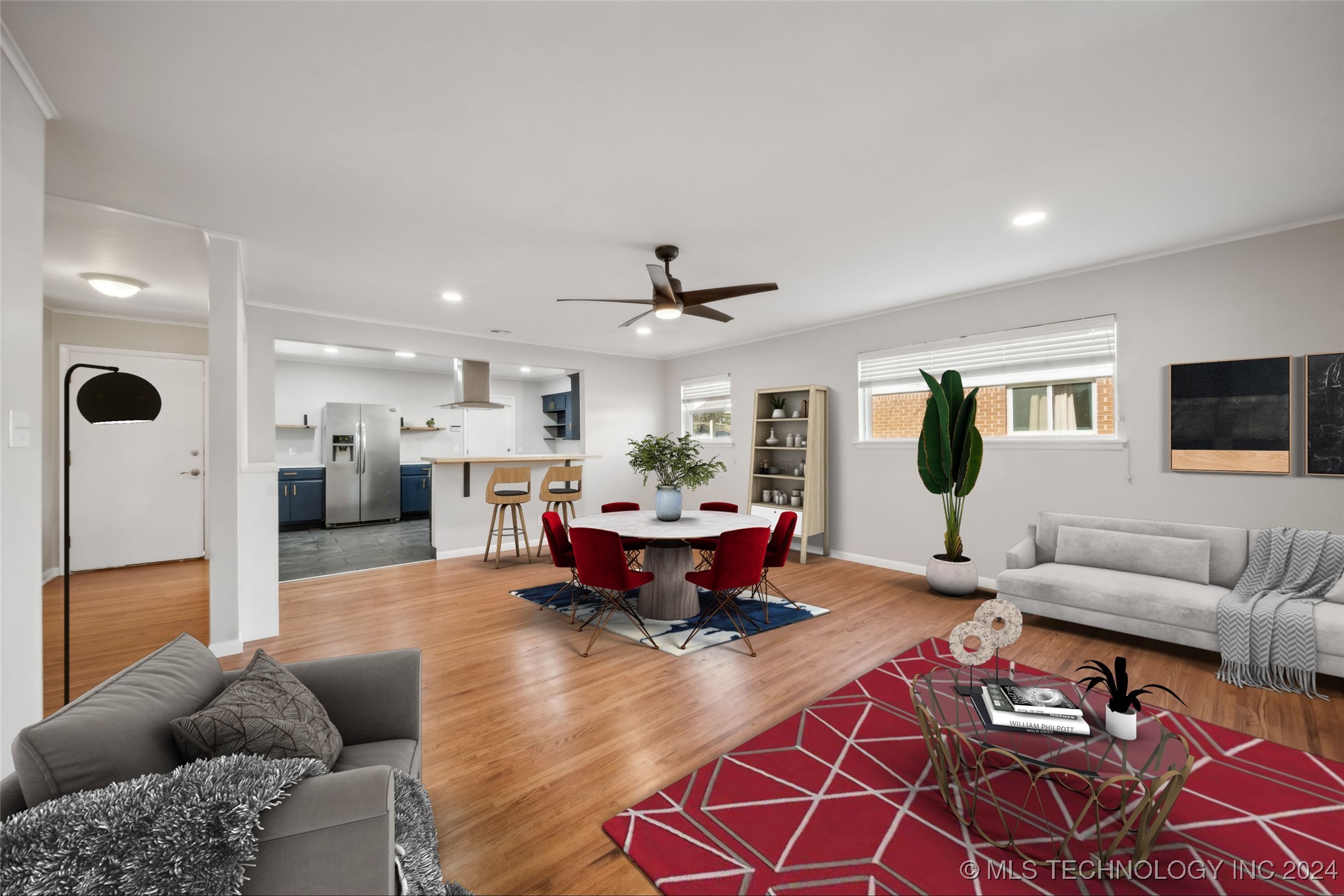 5239 S New Haven Avenue Property Photo 10