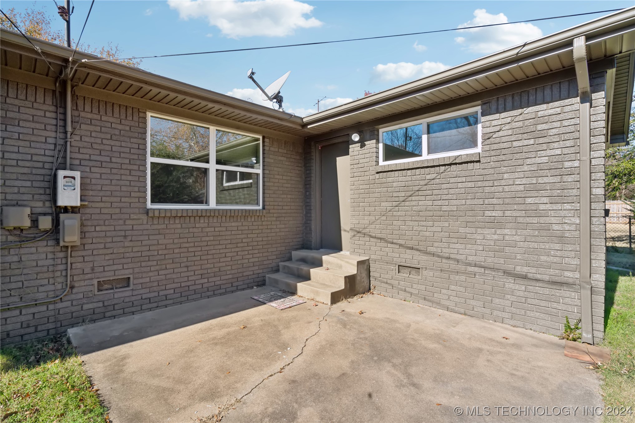 5239 S New Haven Avenue Property Photo 26