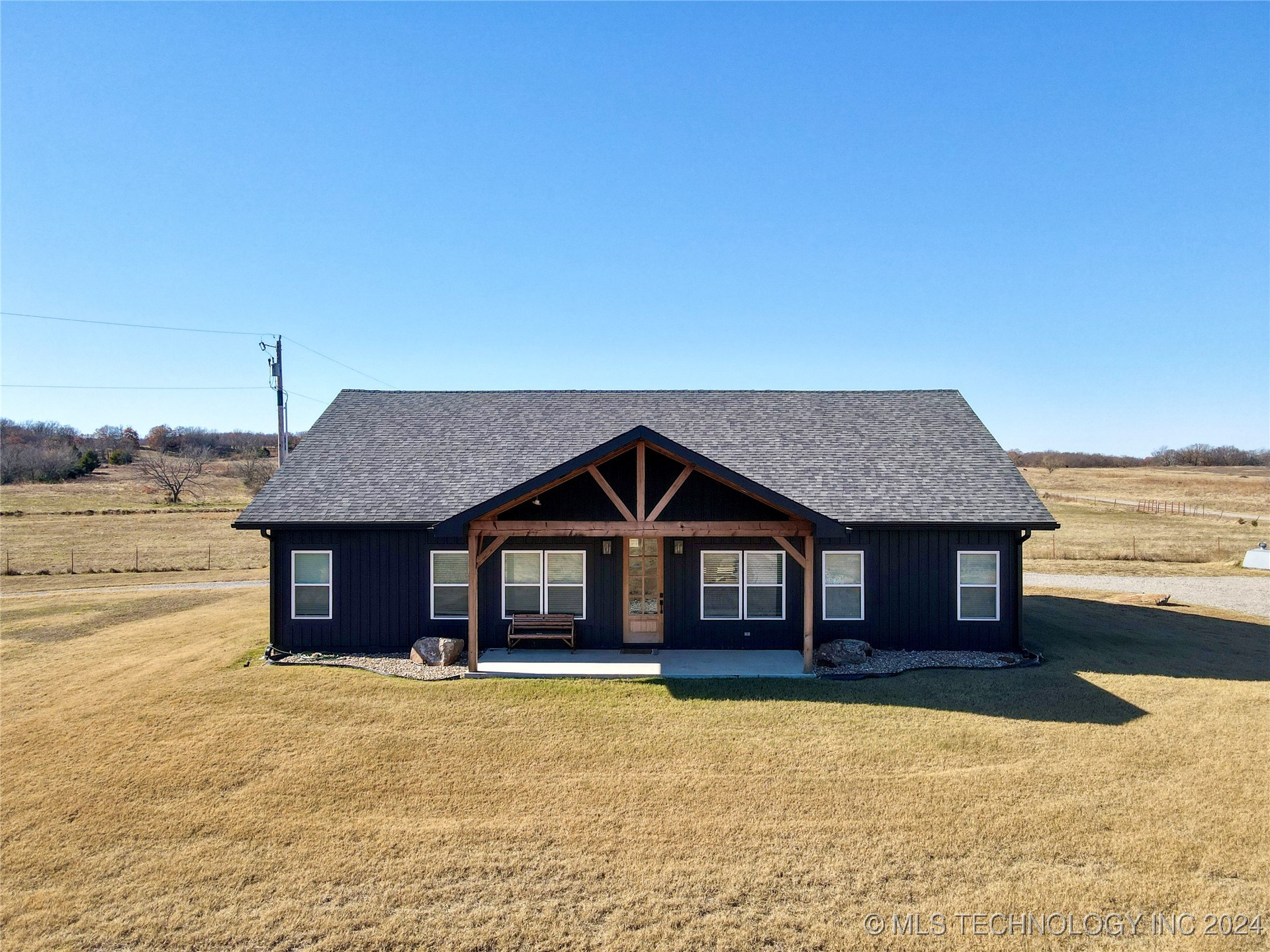 4593 Hardy Springs Road Property Photo 1