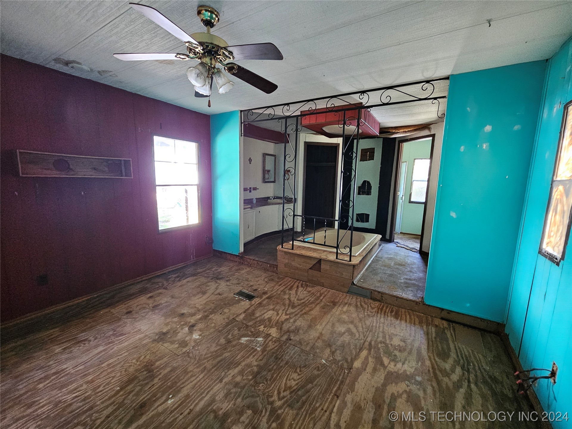 1239 E Old Keystone Road Property Photo 14