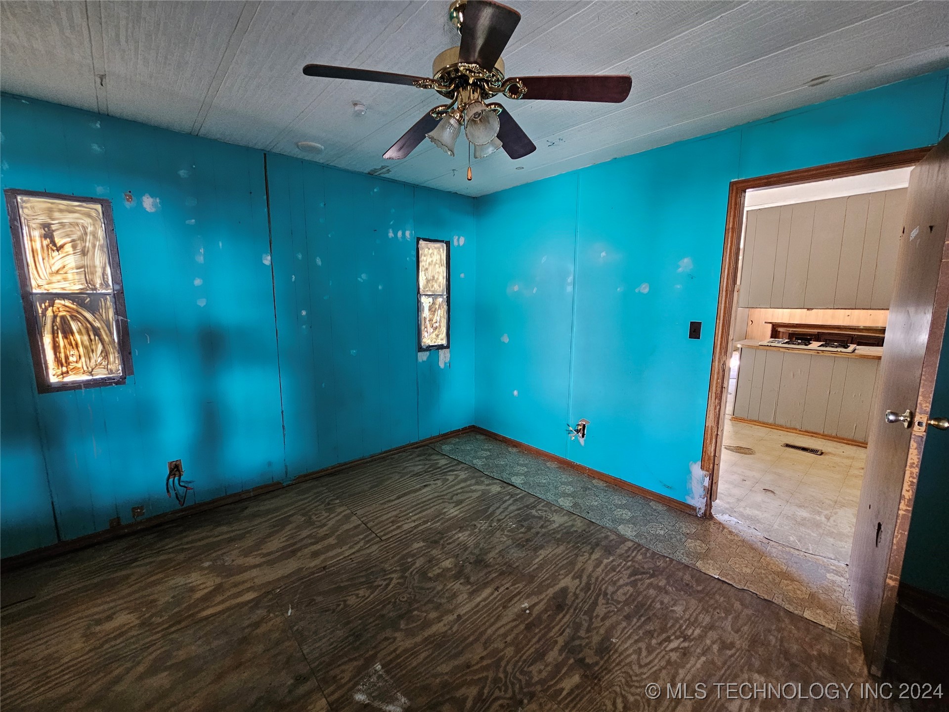 1239 E Old Keystone Road Property Photo 15