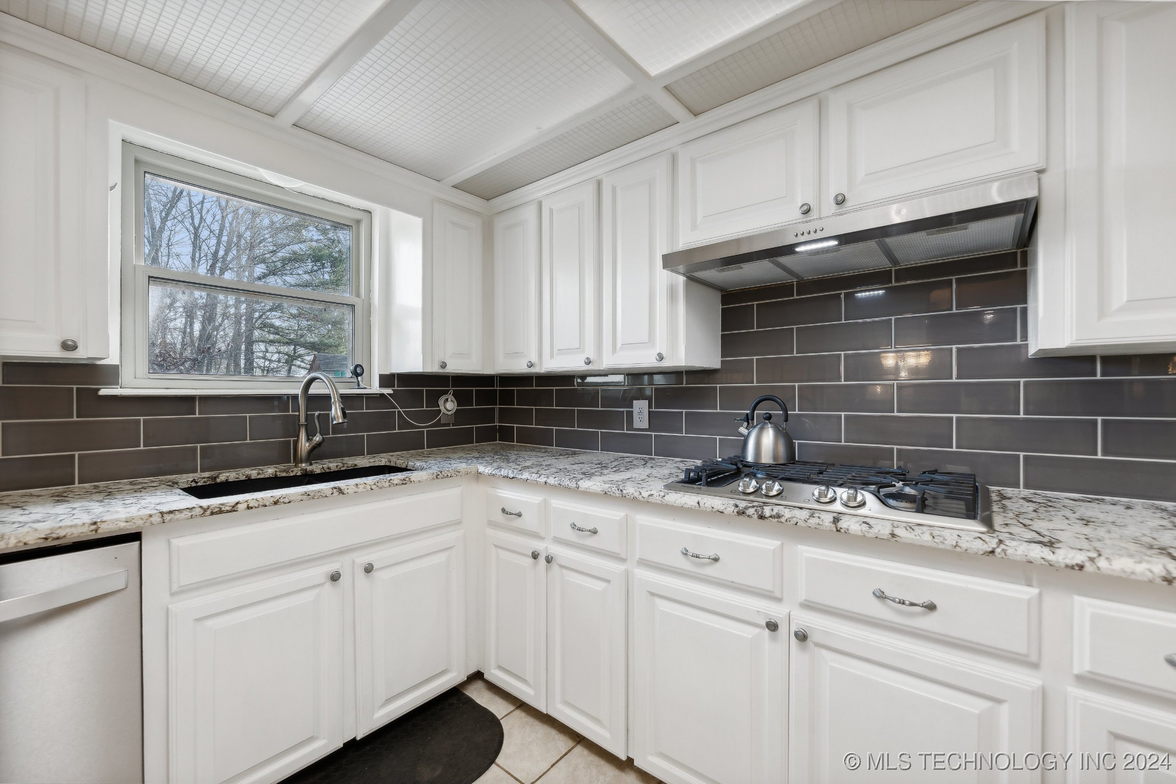 212 S Willey Street Property Photo 10