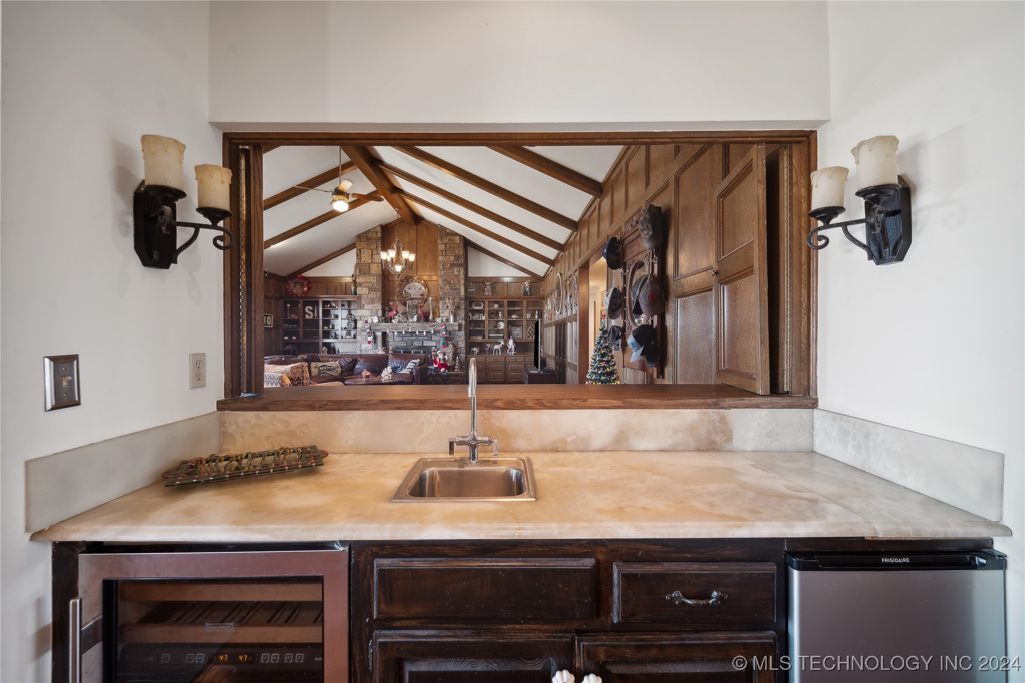 7133 S 425 Road Property Photo 15