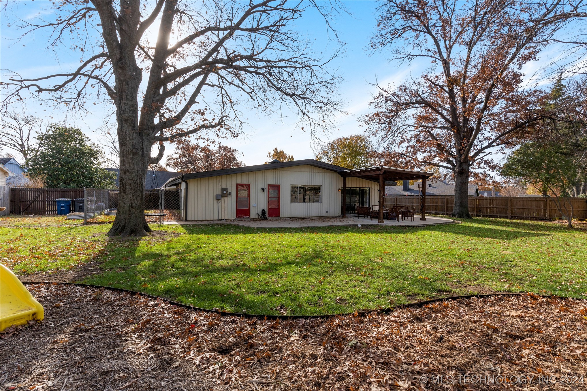 7077 E 53rd Street Property Photo 3