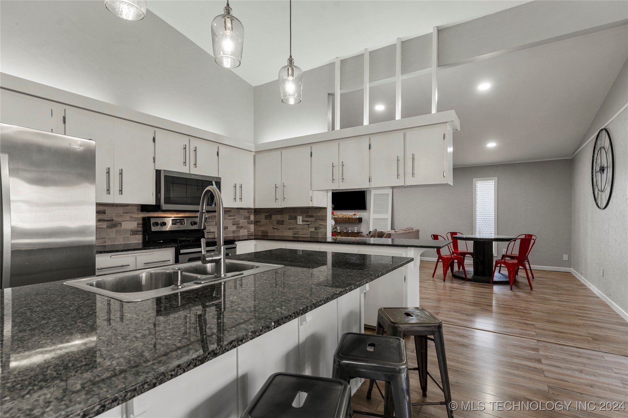 7077 E 53rd Street Property Photo 17