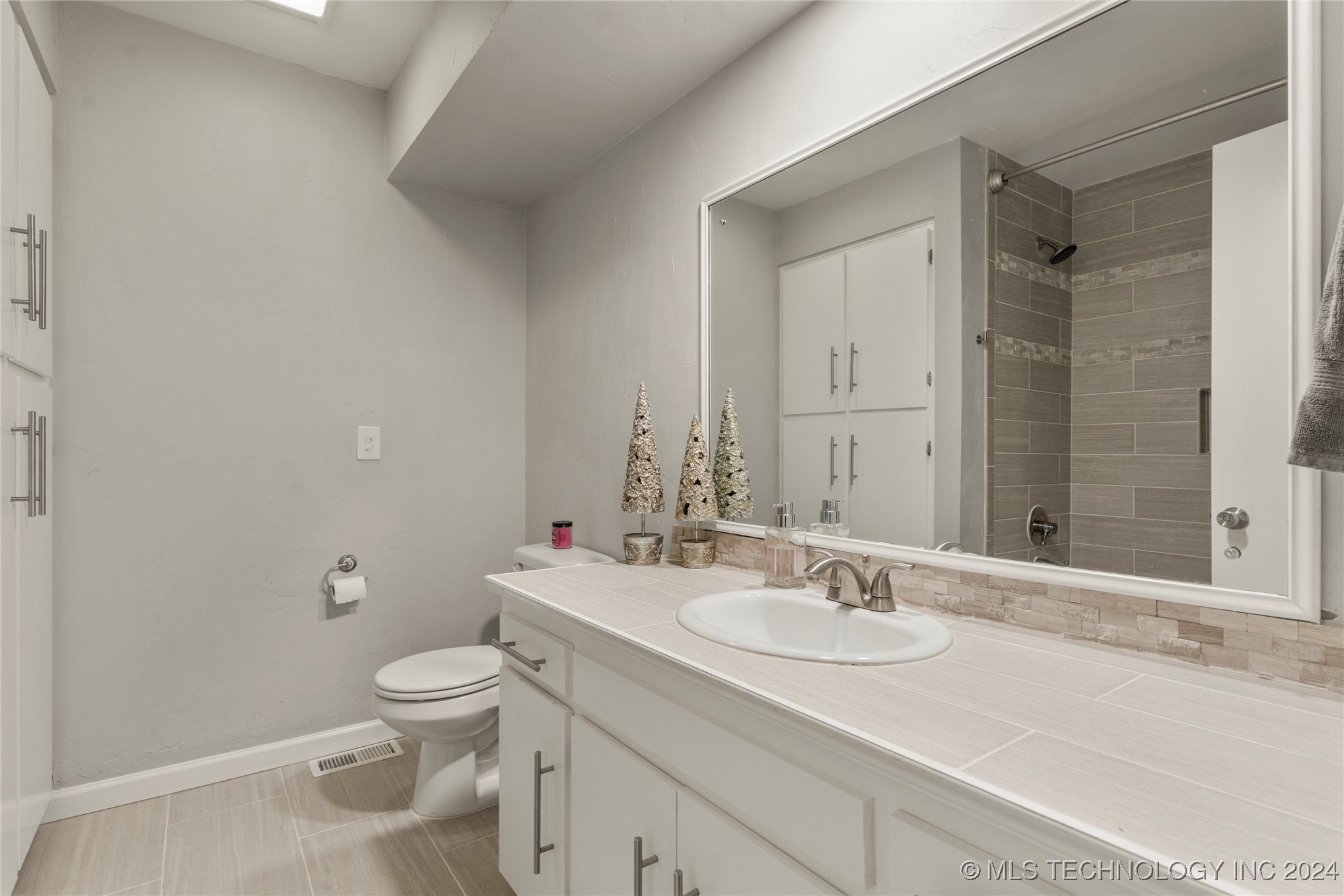 7077 E 53rd Street Property Photo 37
