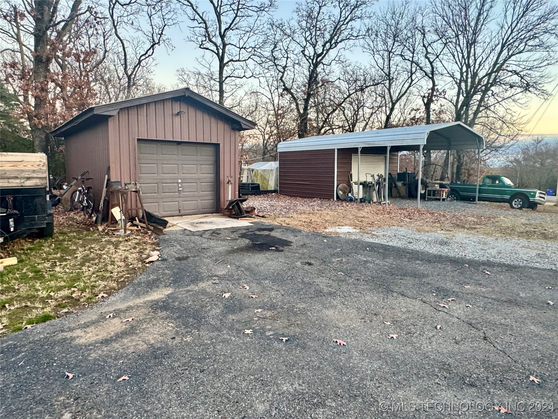 7750 River Ridge Road Property Photo 3