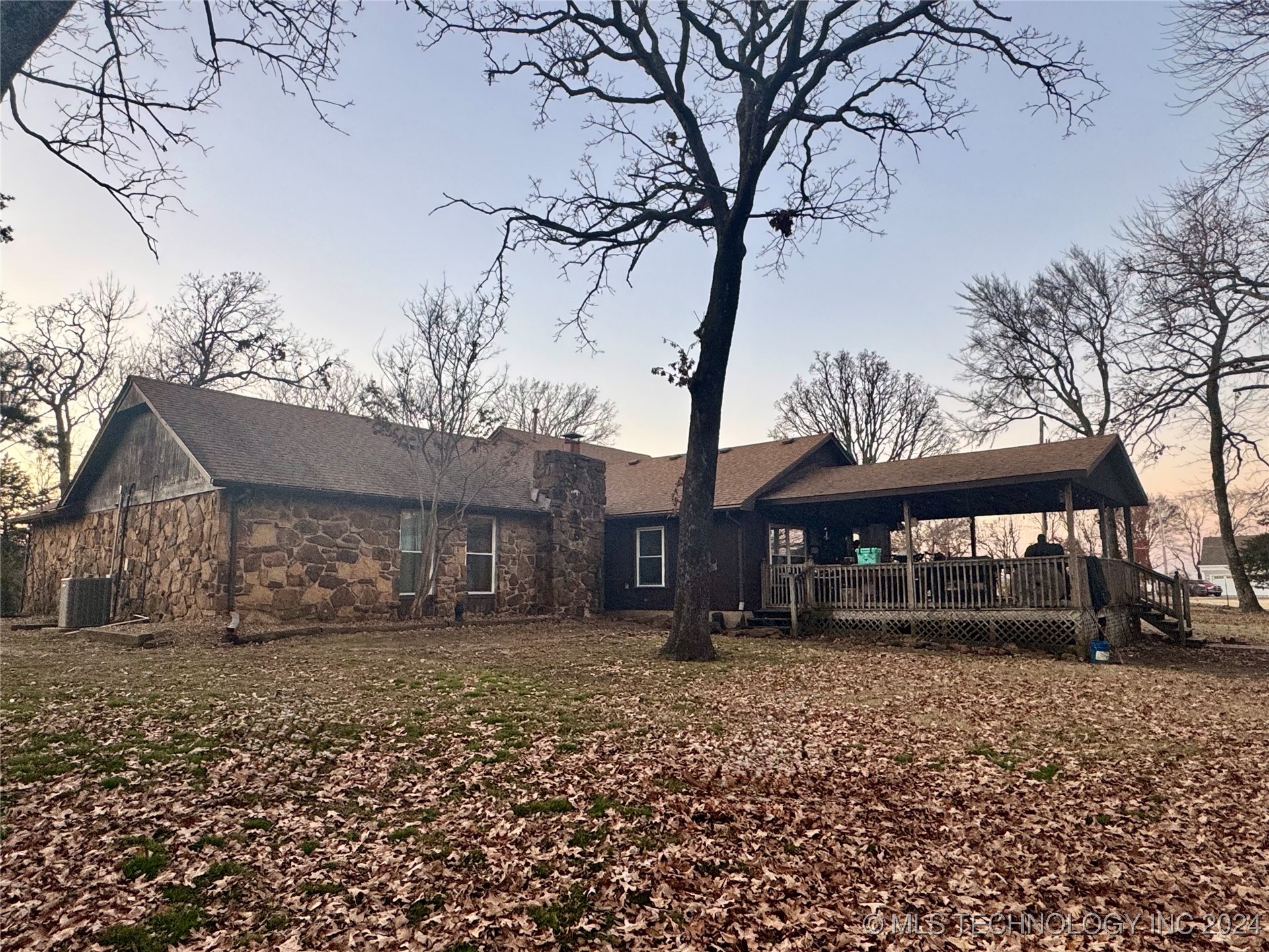 7750 River Ridge Road Property Photo 4