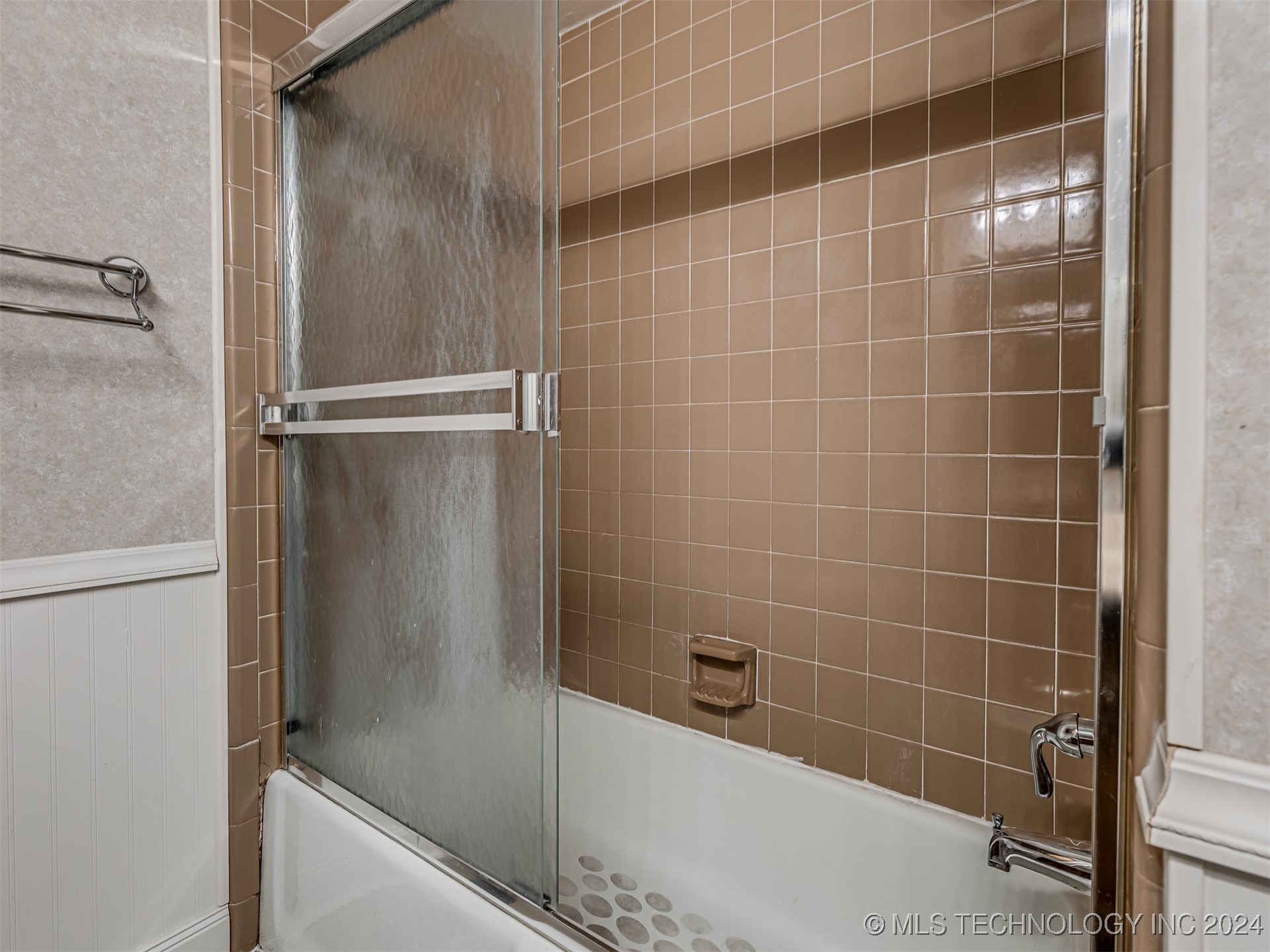 2505 W Washington Place Property Photo 31
