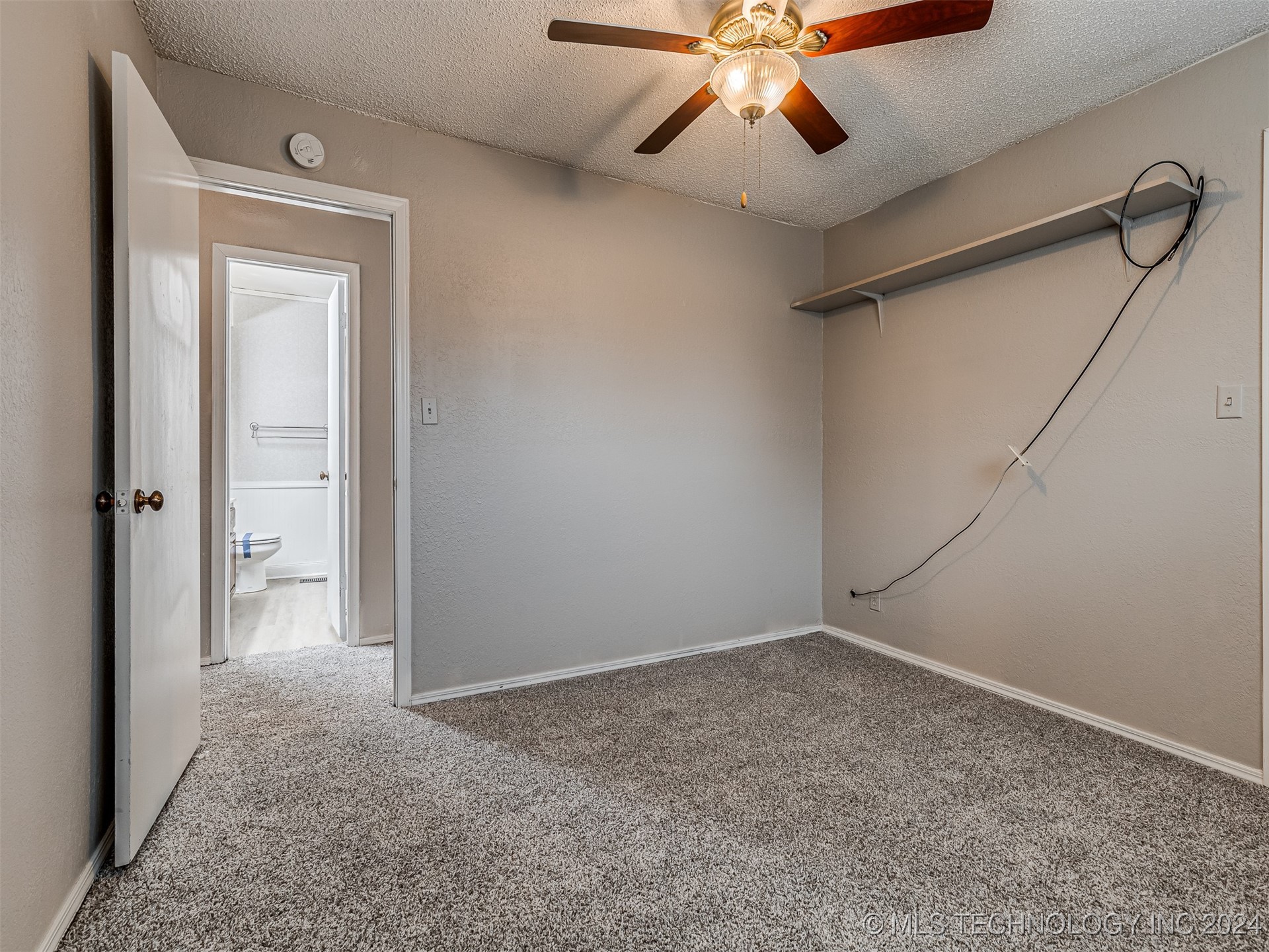 2505 W Washington Place Property Photo 33