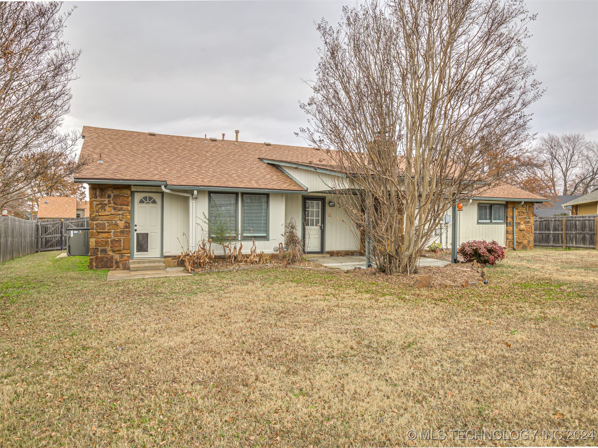 2505 W Washington Place Property Photo 38