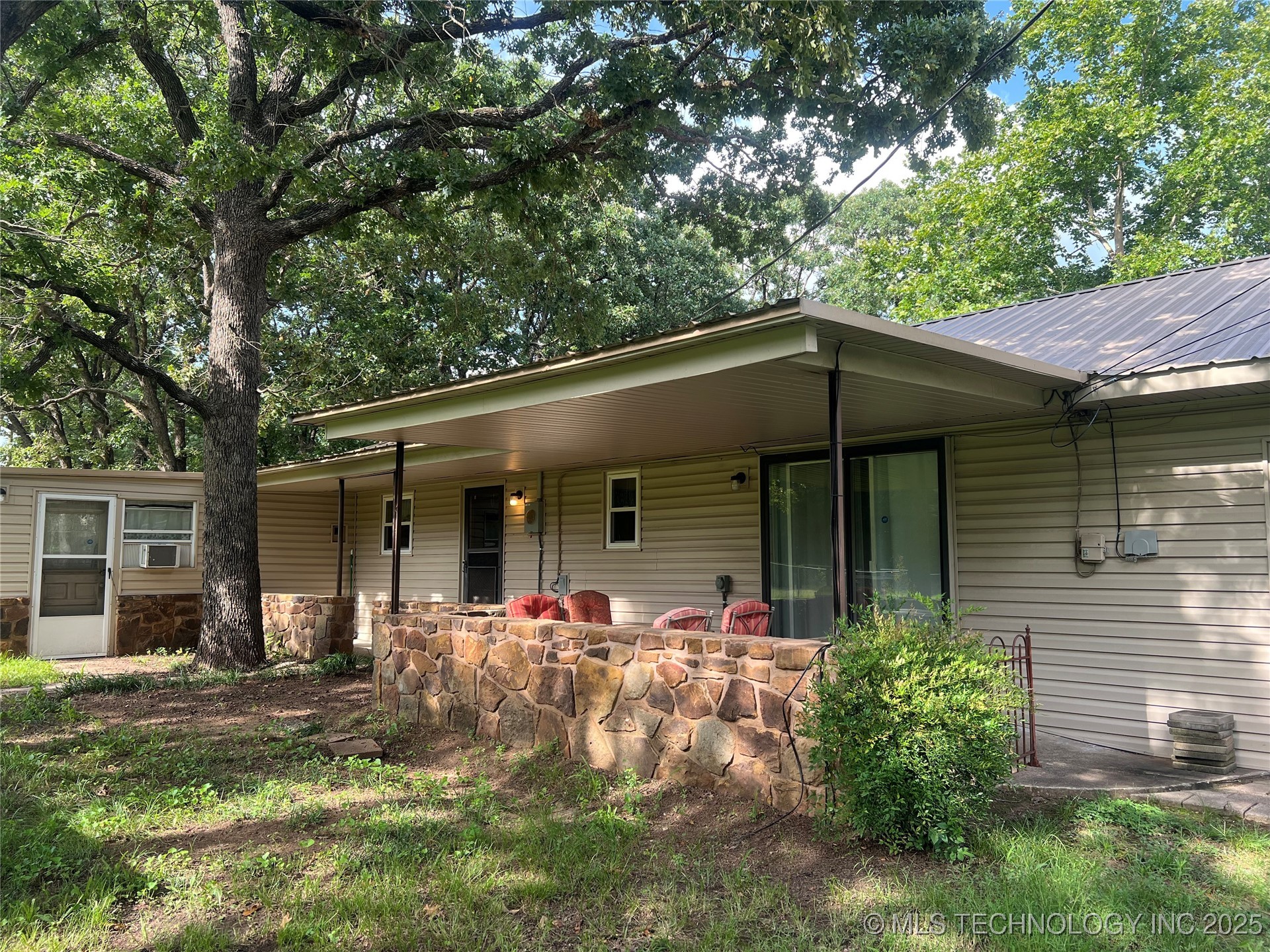 1002 S D And H Street Property Photo 32