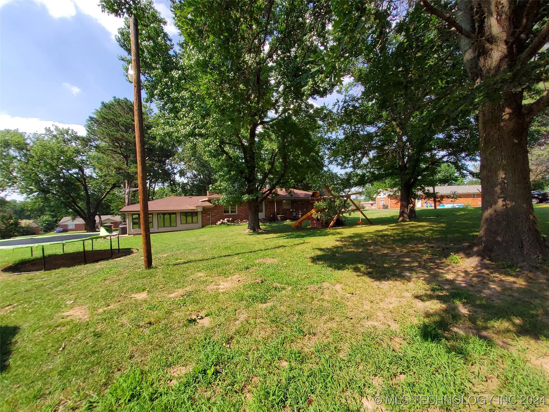 515 E South Avenue Property Photo 44