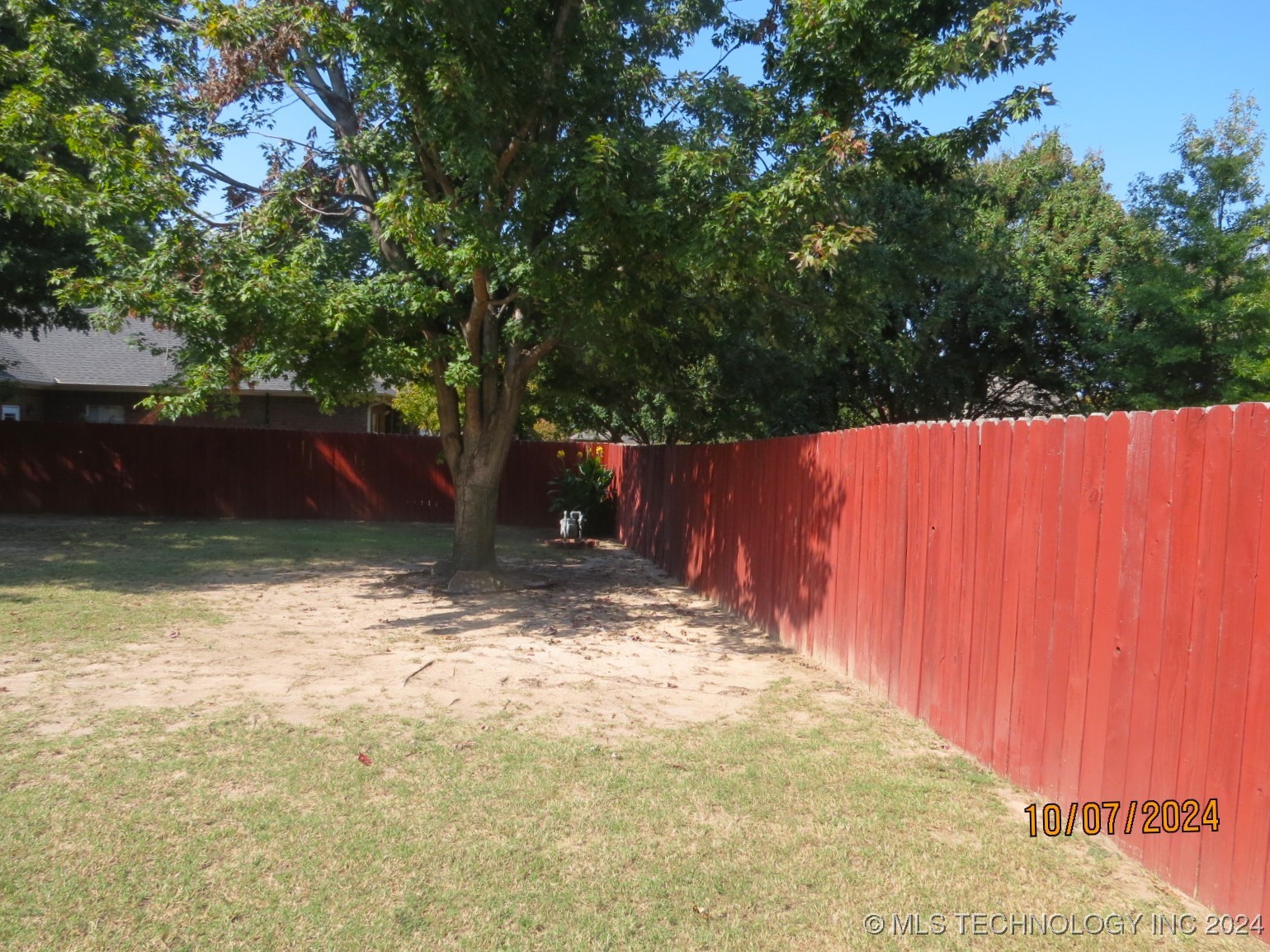 2111 Country Springs Street Property Photo 7