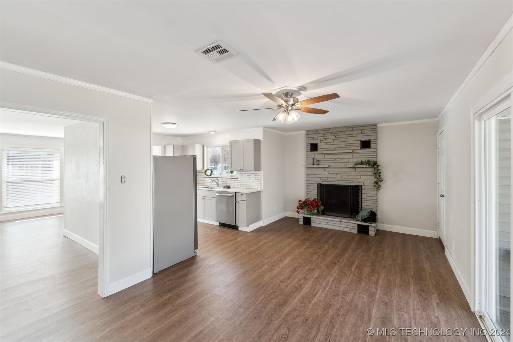 805 Se 11th Street Property Photo 11