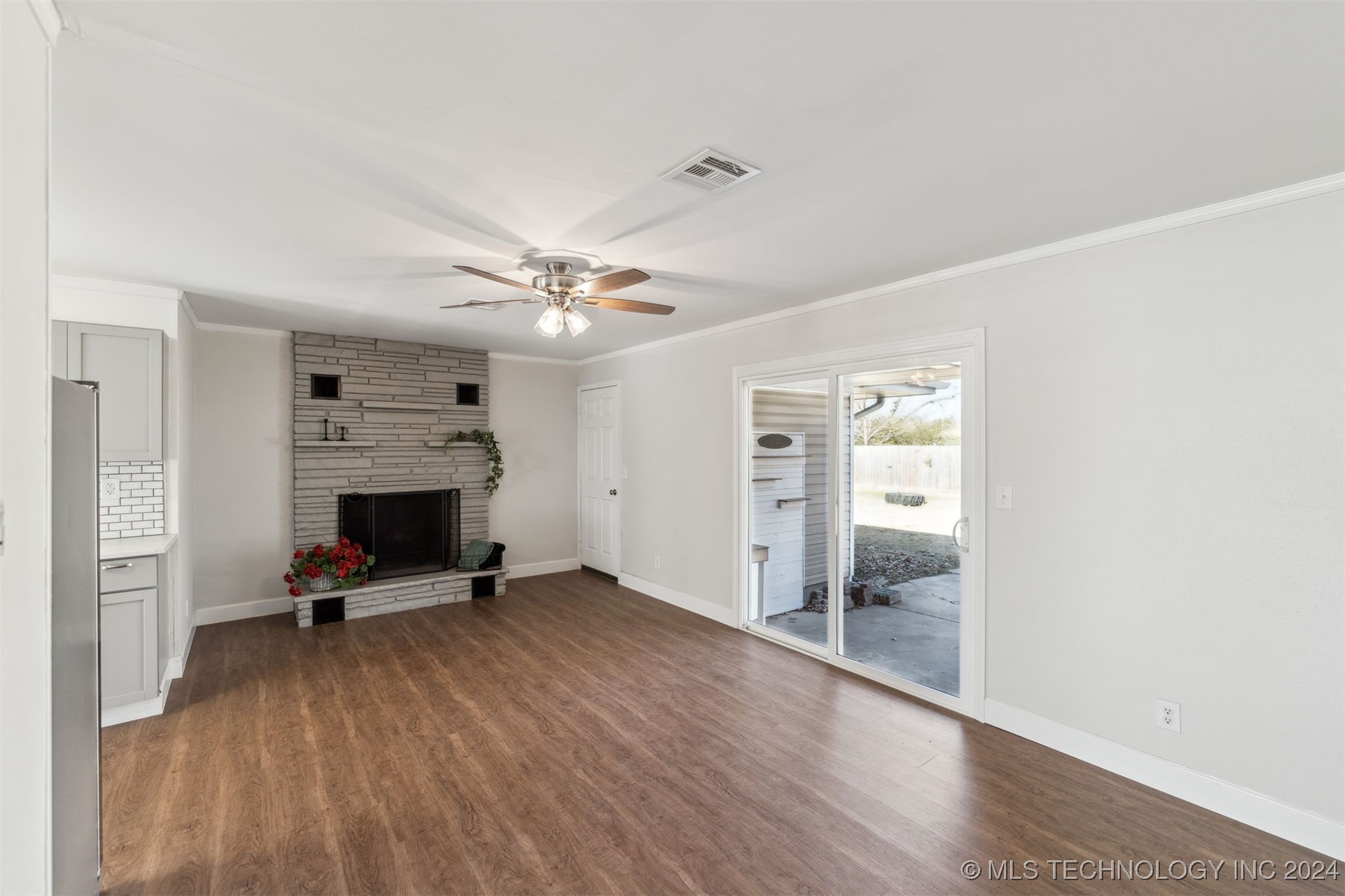 805 Se 11th Street Property Photo 12