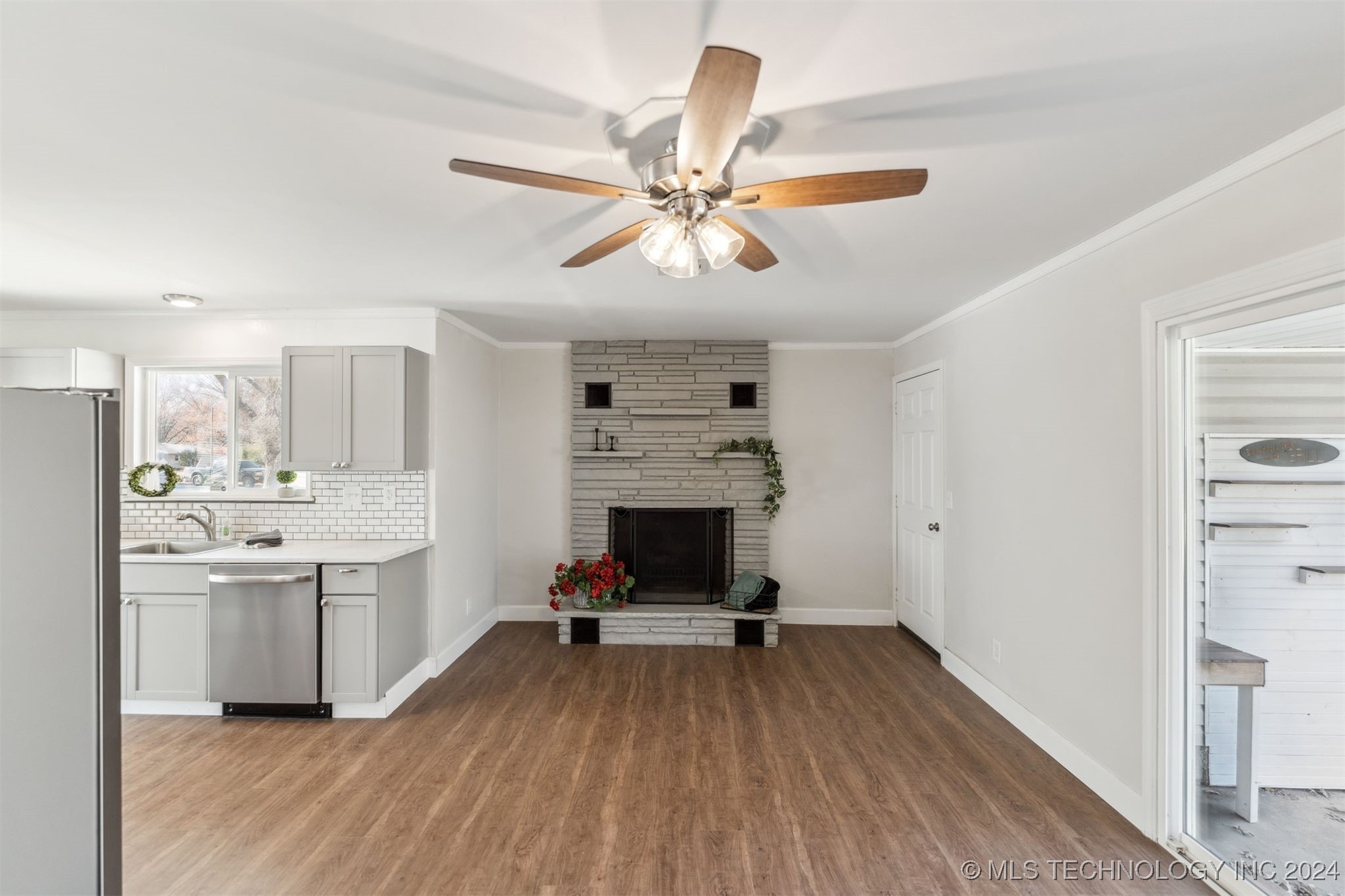 805 Se 11th Street Property Photo 13