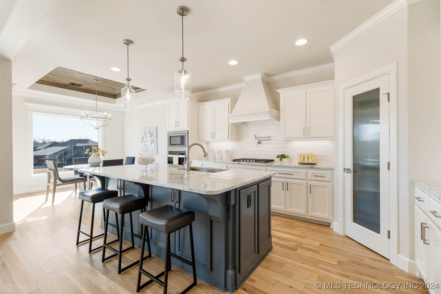 6601 S Fir Avenue Property Photo 15